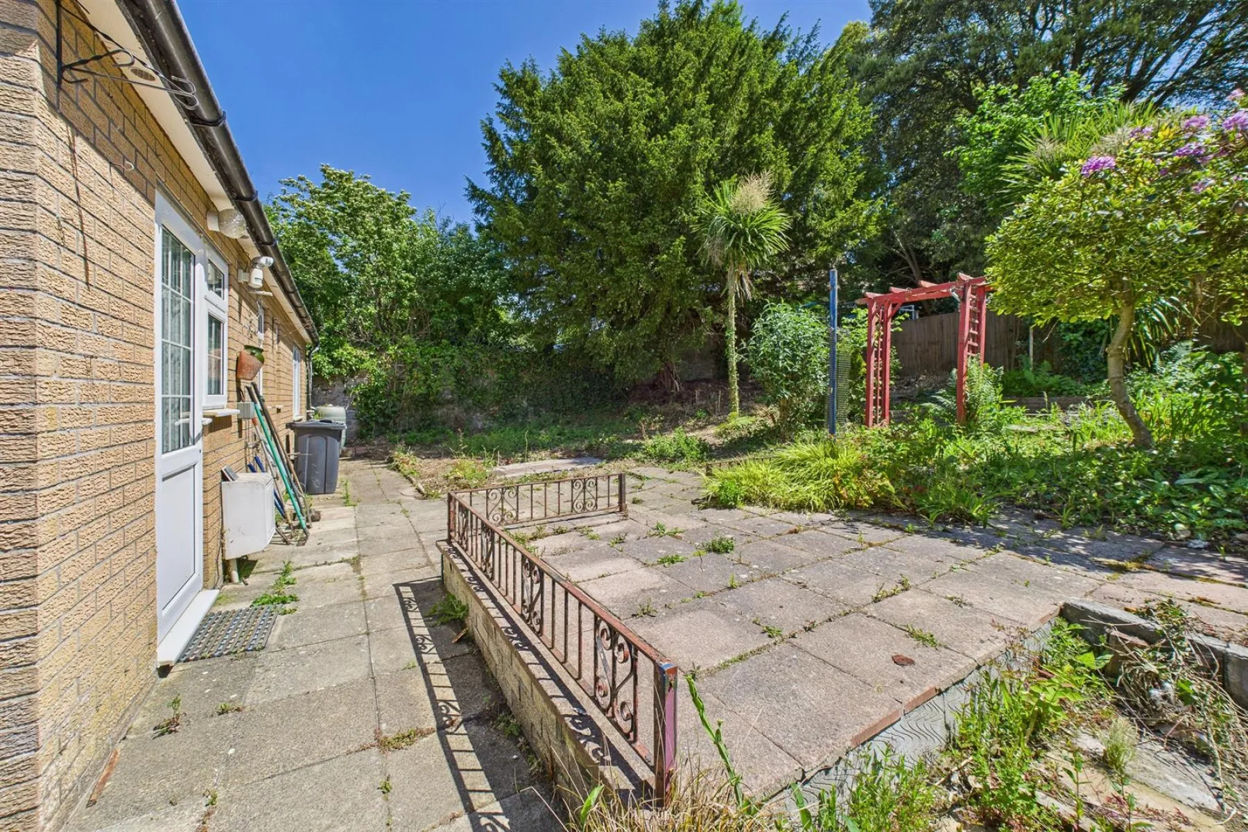 DETACHED | UPDATING | SNEYD PARK, 2 bedroom, House - Detached - 33901795