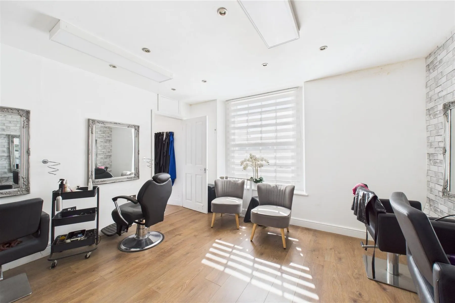 DEVELOPMENT OPPORTUNITY | CLEVEDON, 6 bedroom, Commercial - 33921688