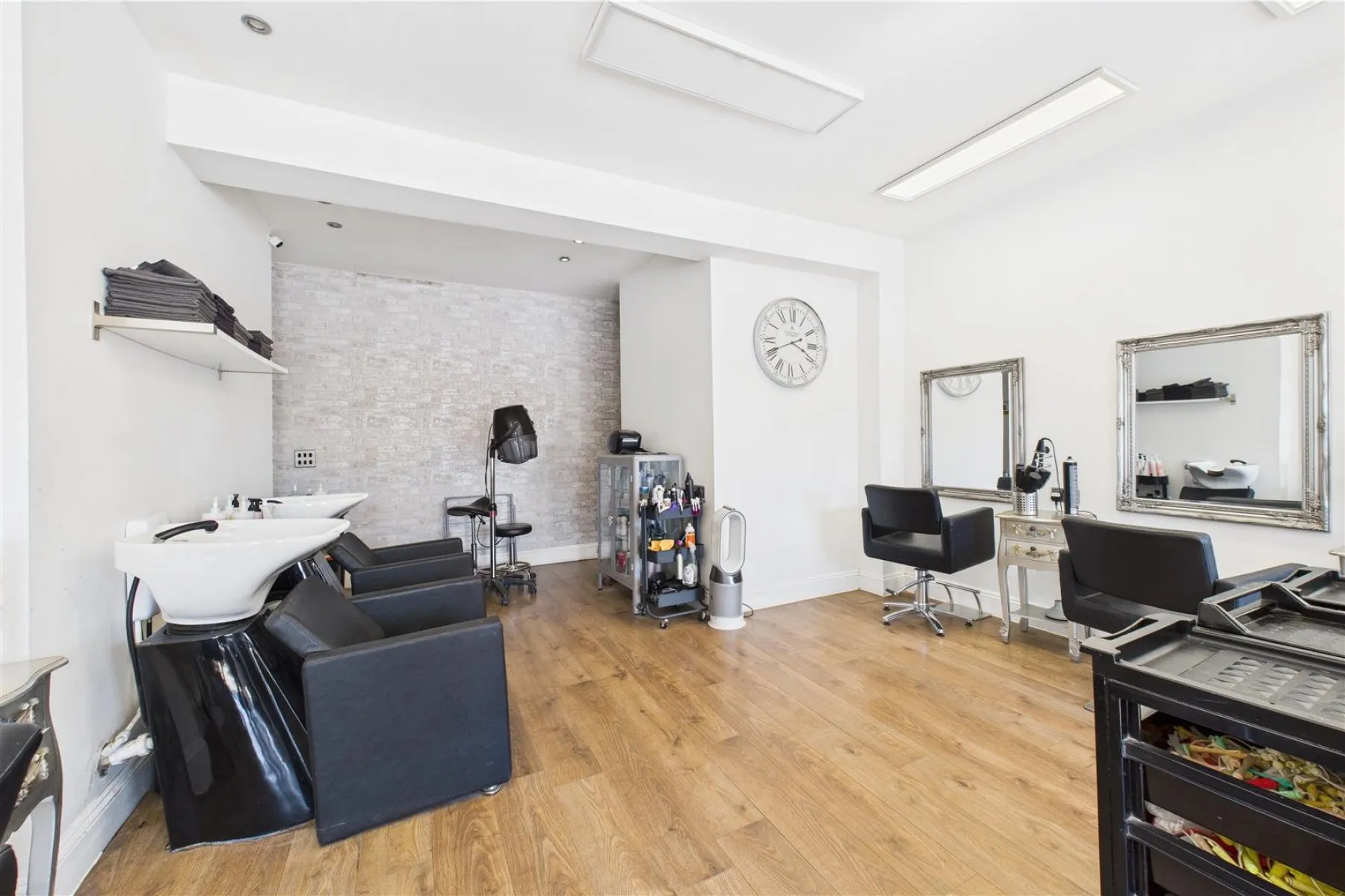 DEVELOPMENT OPPORTUNITY | CLEVEDON, 6 bedroom, Commercial - 33921688