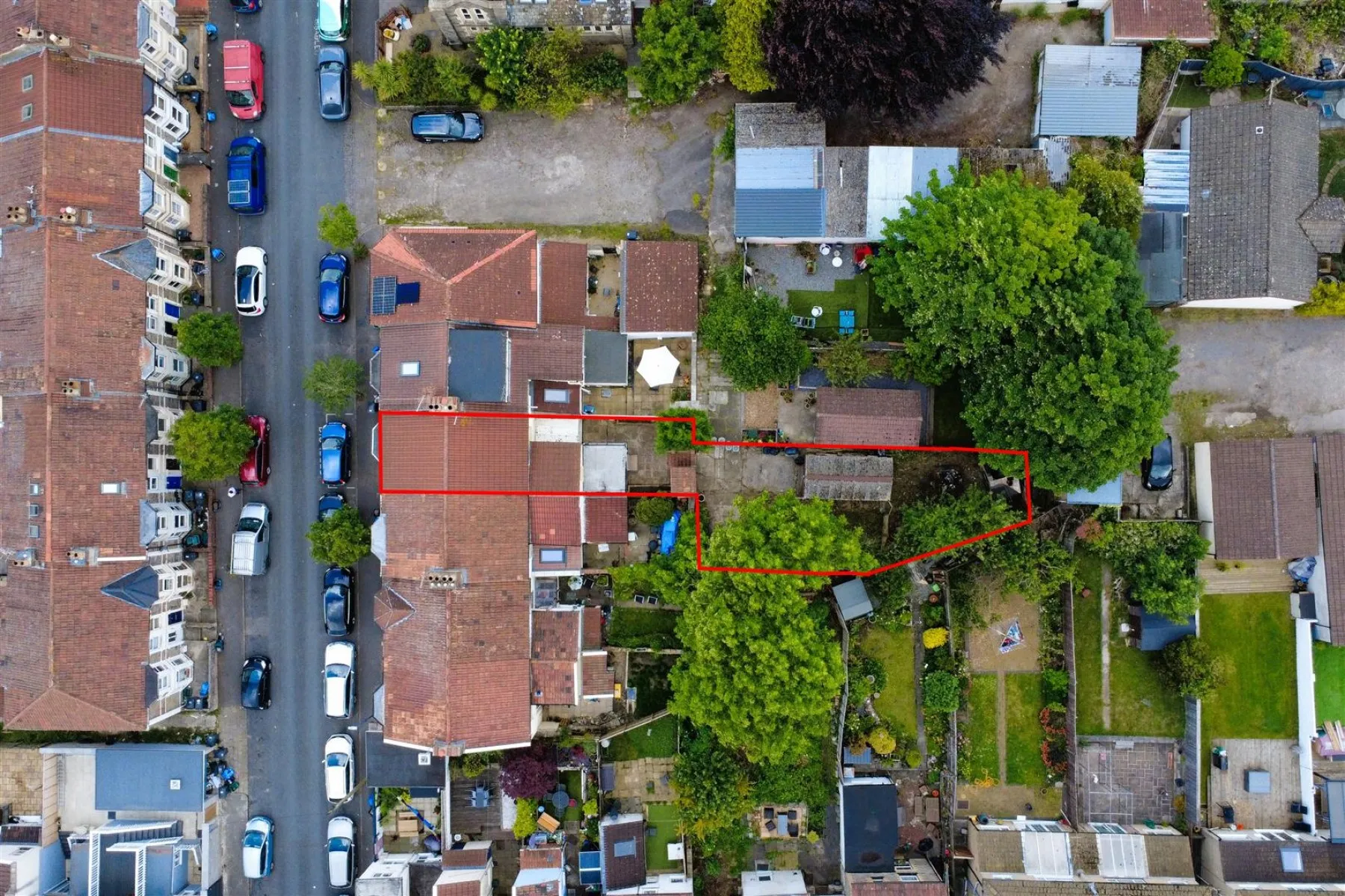 UPDATING | BONUS GARDEN | ST GEORGE, 3 bedroom, House - Terraced - 33952571