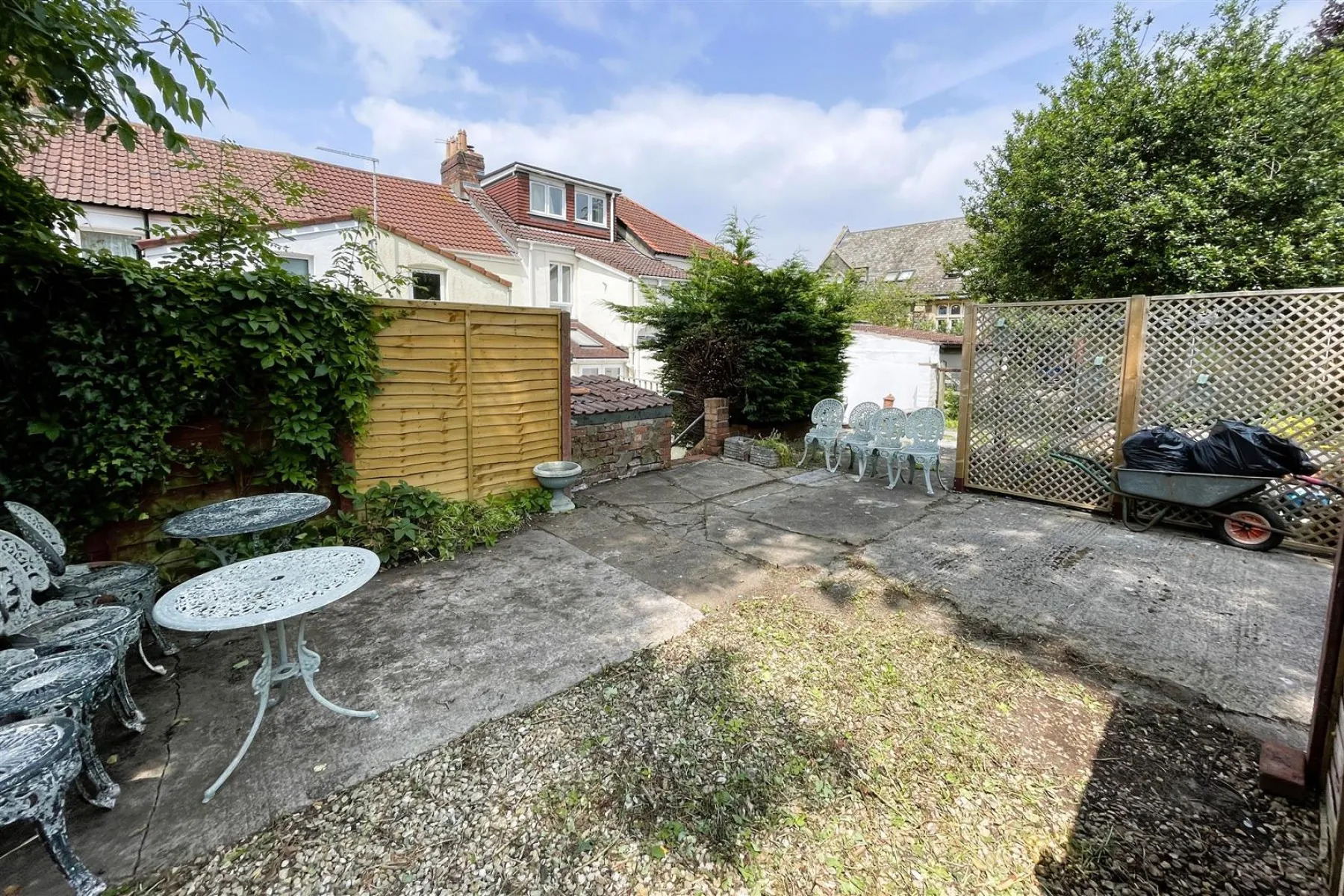 UPDATING | BONUS GARDEN | ST GEORGE, 3 bedroom, House - Terraced - 33952571