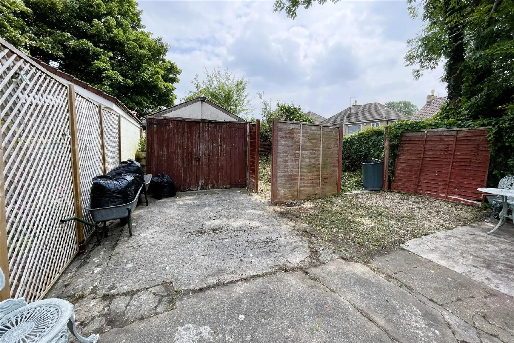 UPDATING | BONUS GARDEN | ST GEORGE, 3 bedroom, House - Terraced - 33952571