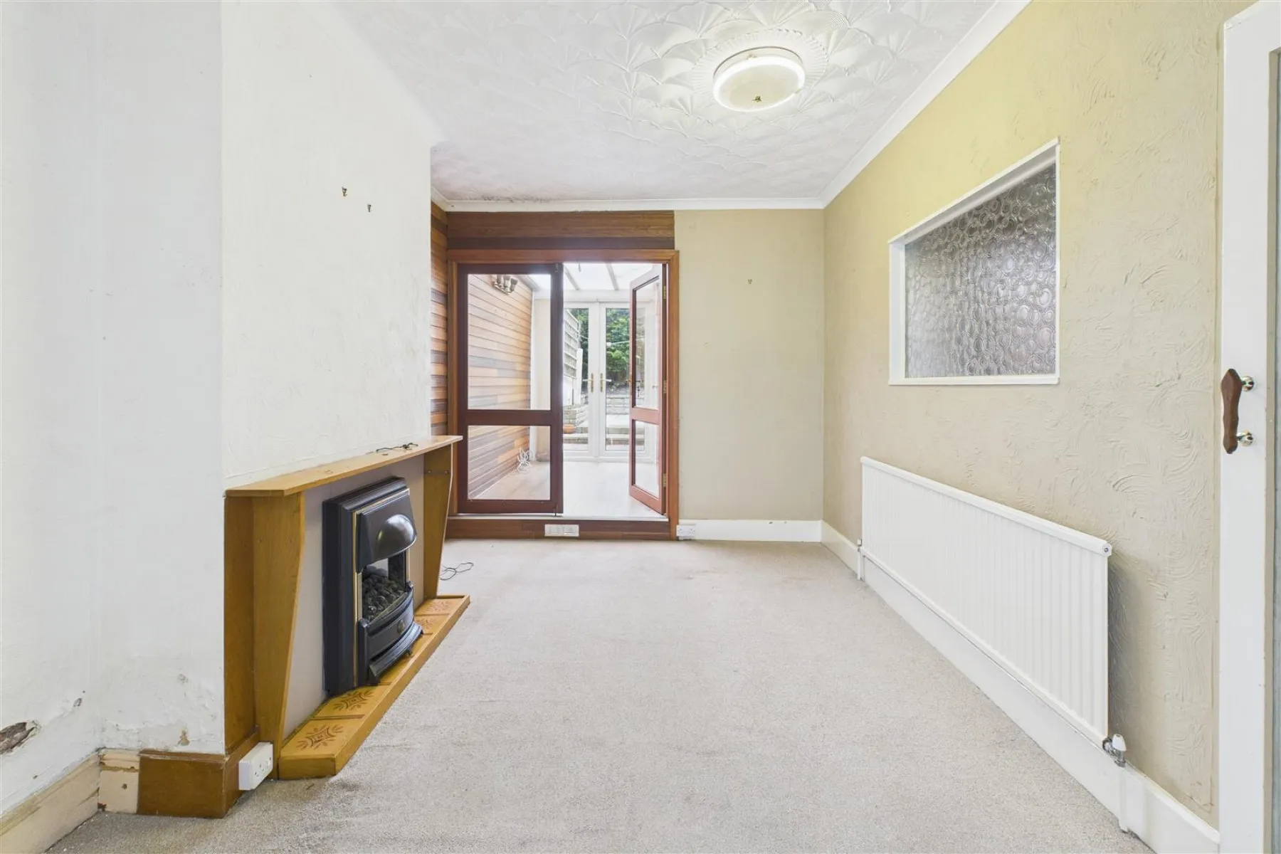 UPDATING | BONUS GARDEN | ST GEORGE, 3 bedroom, House - Terraced - 33952571