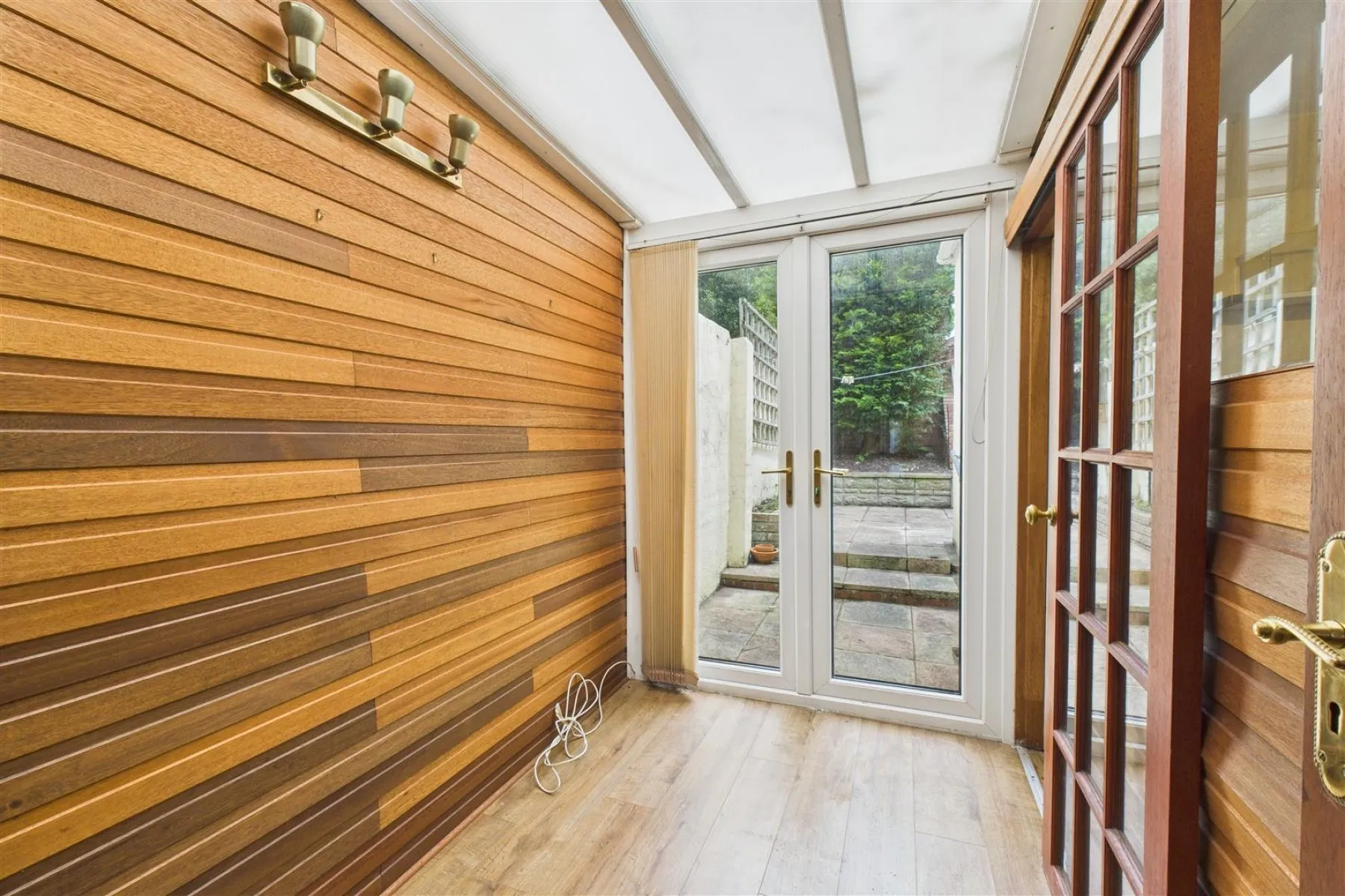 UPDATING | BONUS GARDEN | ST GEORGE, 3 bedroom, House - Terraced - 33952571