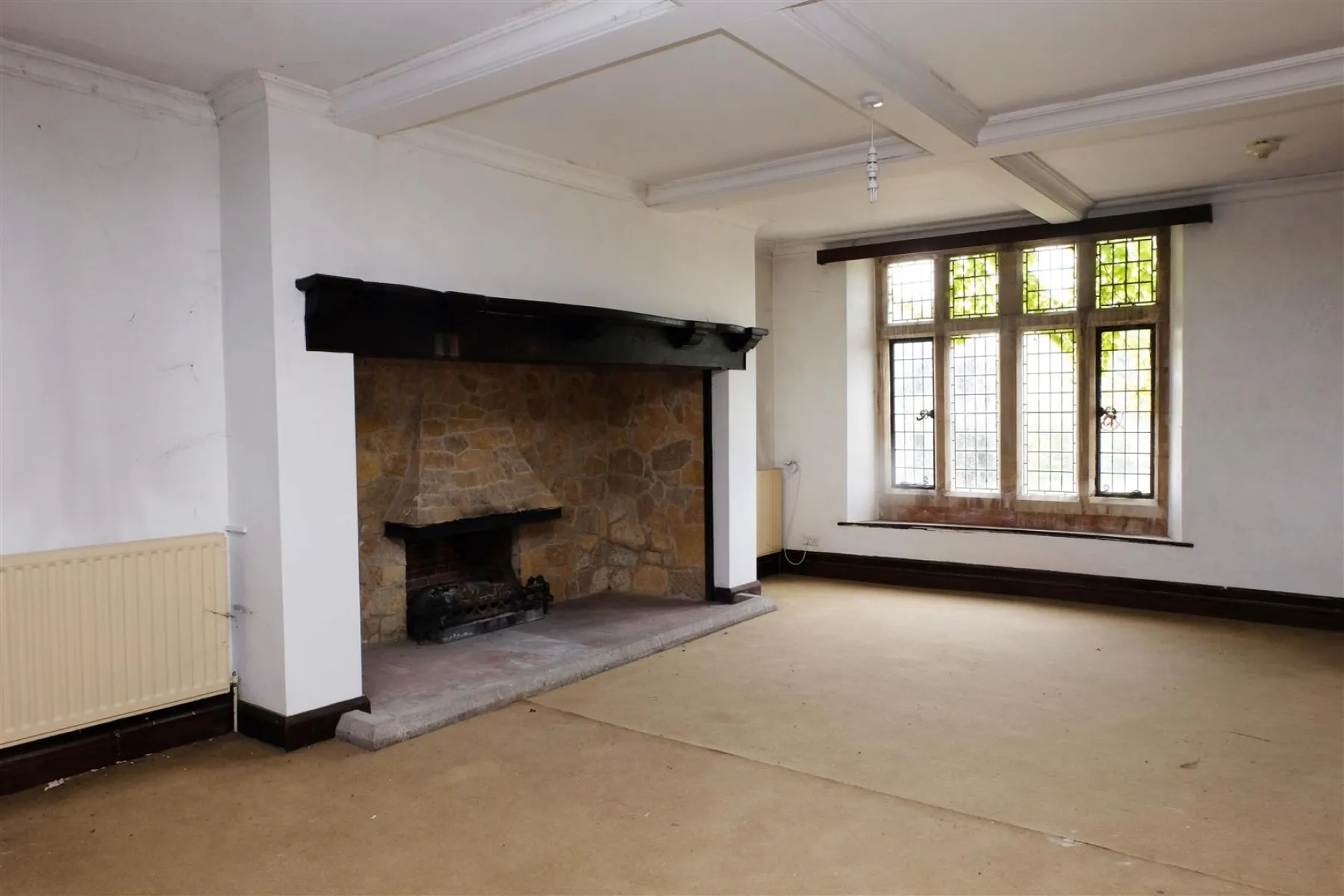 Chilton Polden, Somerset, 8 bedroom, House - Detached - 26078577
