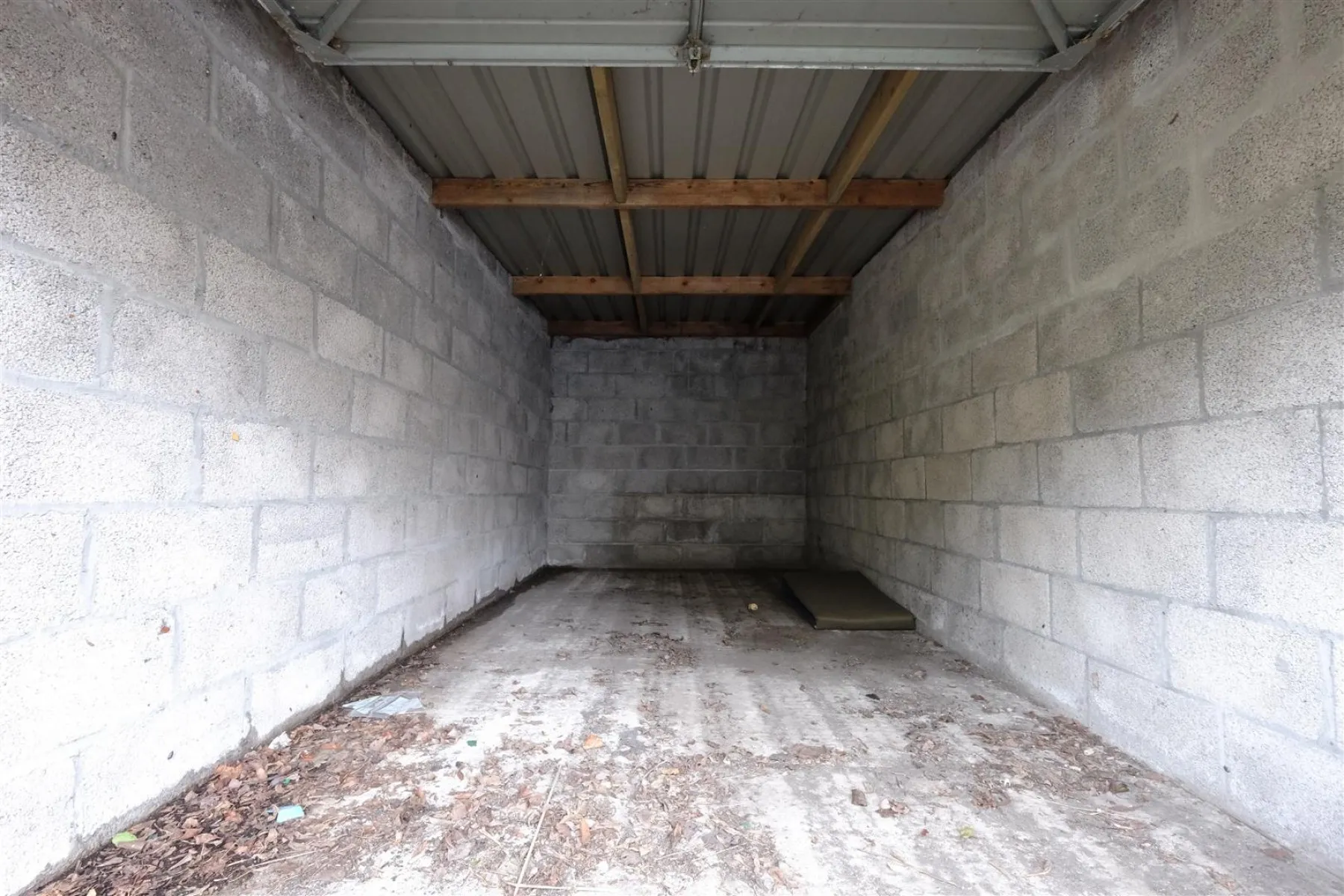 SINGLE GARAGE - BATH, Garage - 30636275