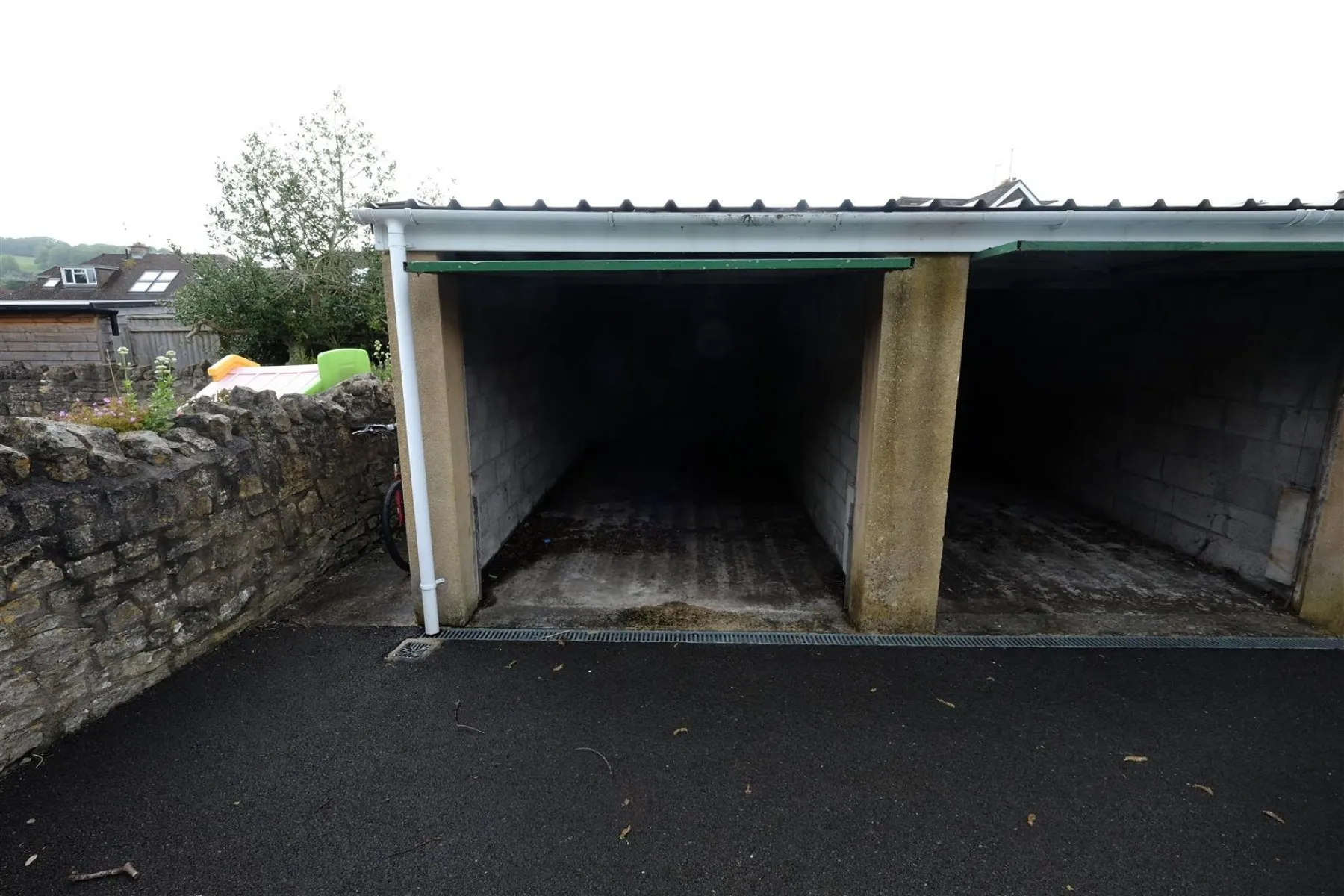 SINGLE GARAGE - BATH, Garage - 30636275