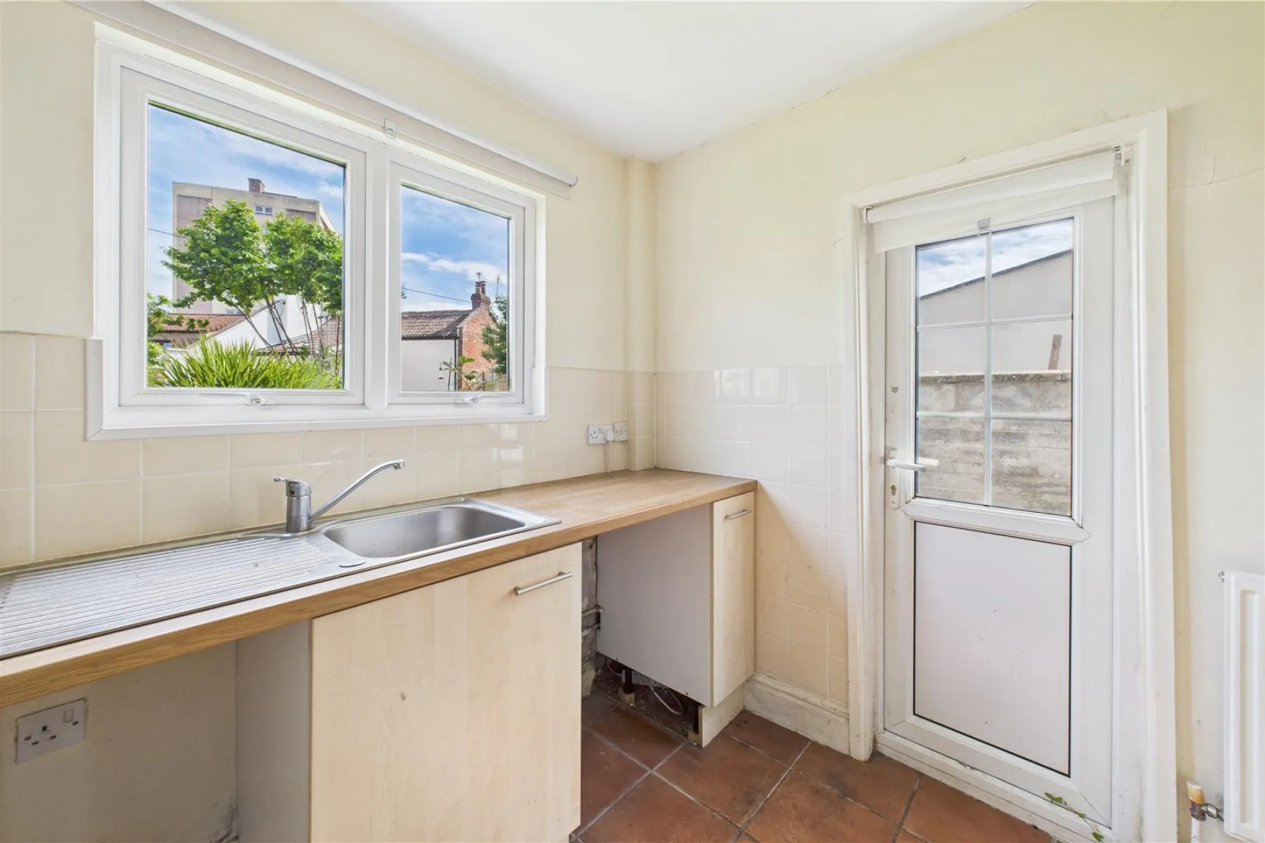 UPDATING | SOUTHVILLE, 3 bedroom, House - Terraced - 34096903