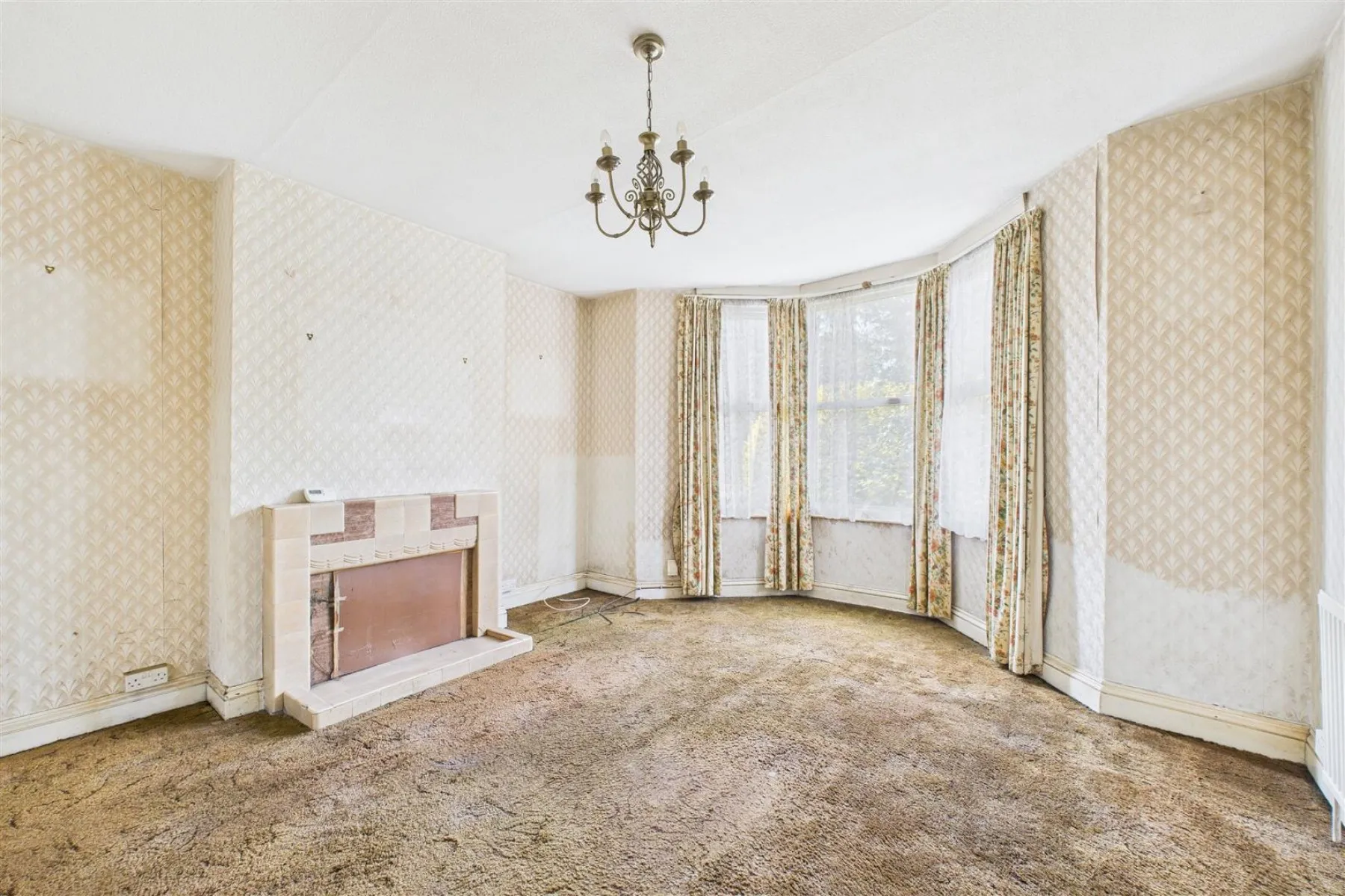 UPDATING | SOUTHVILLE, 3 bedroom, House - Terraced - 34096903