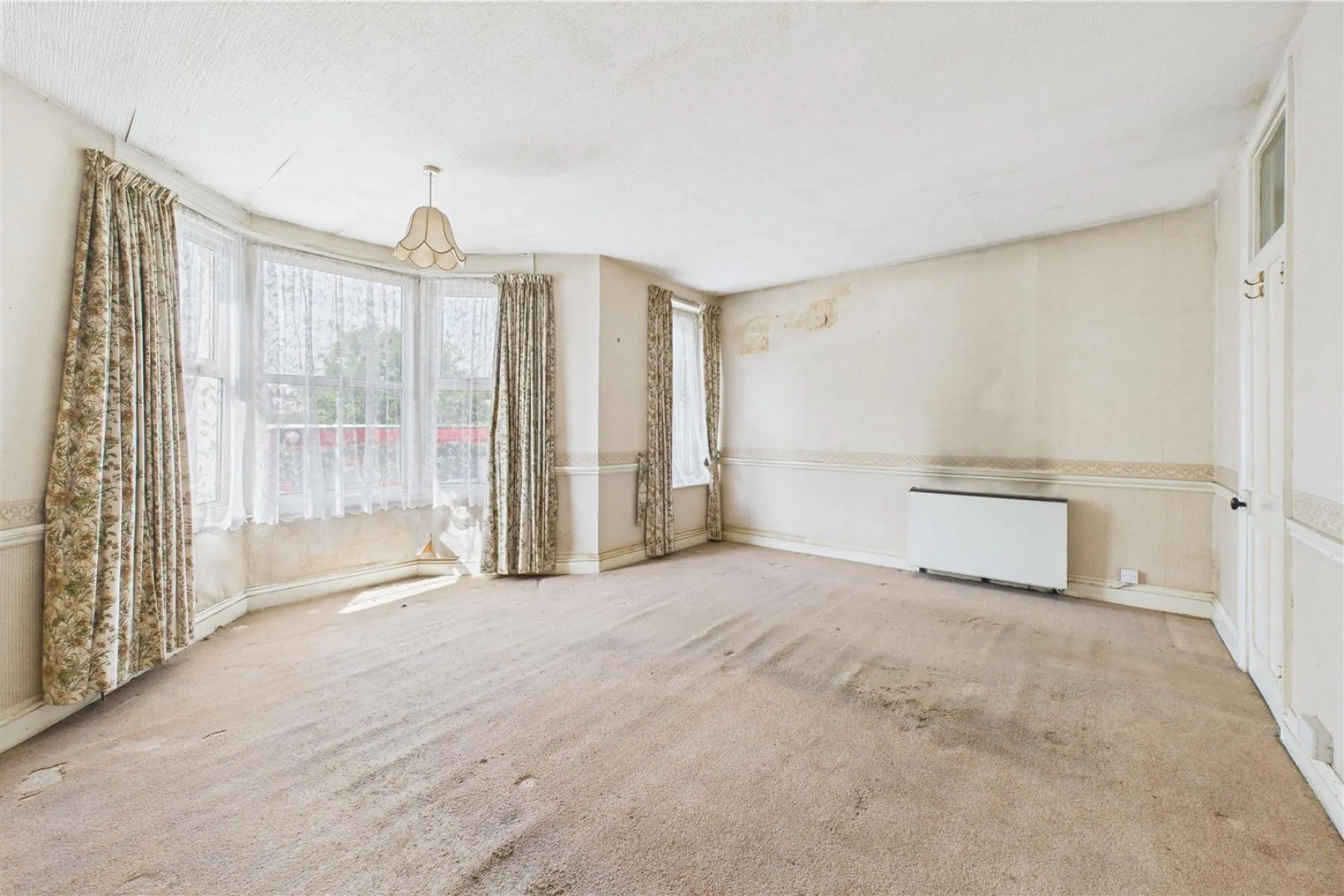 UPDATING | SOUTHVILLE, 3 bedroom, House - Terraced - 34096903