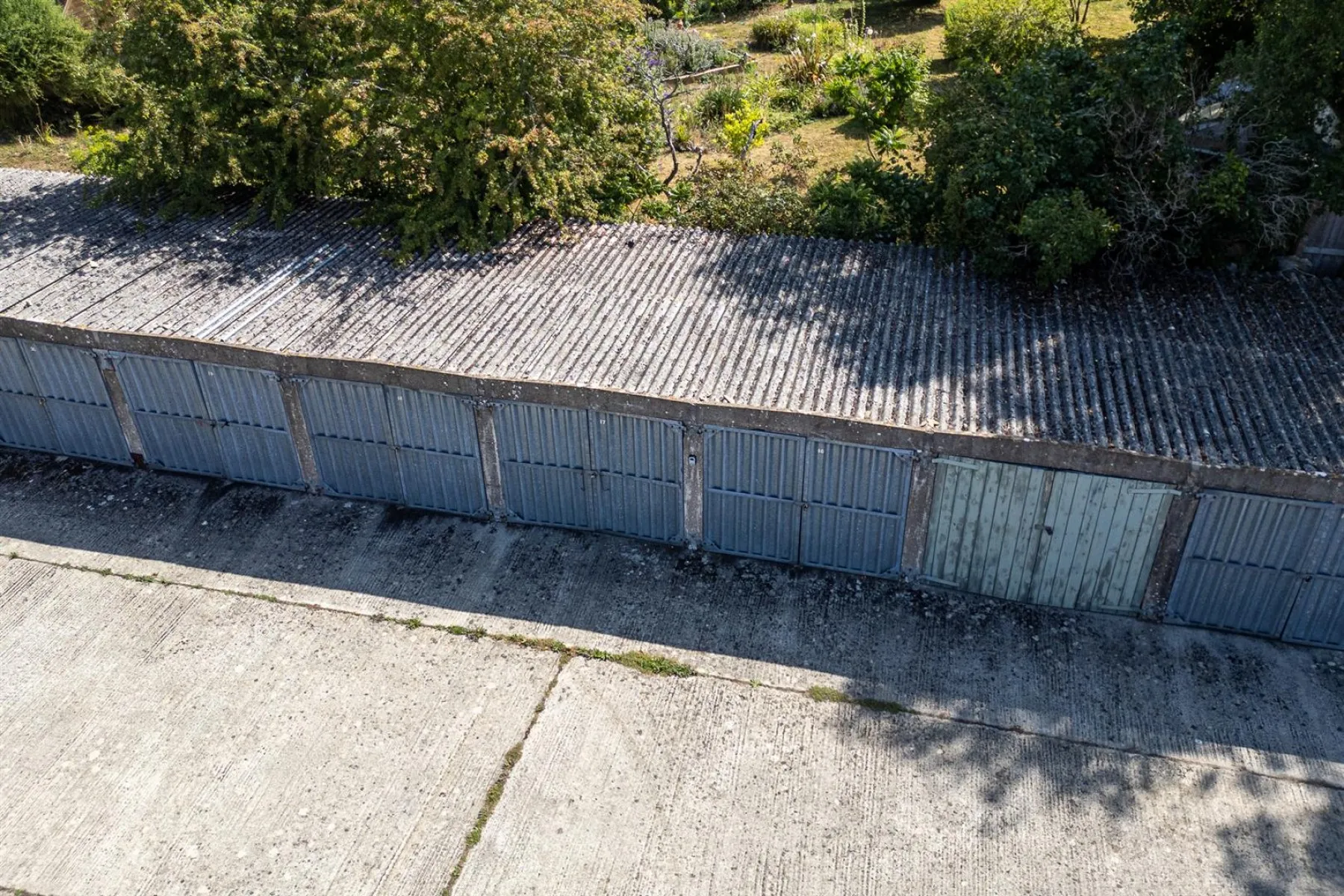 19 GARAGES | LARGE PLOT | CIRENCESTER, Garage - 34068660