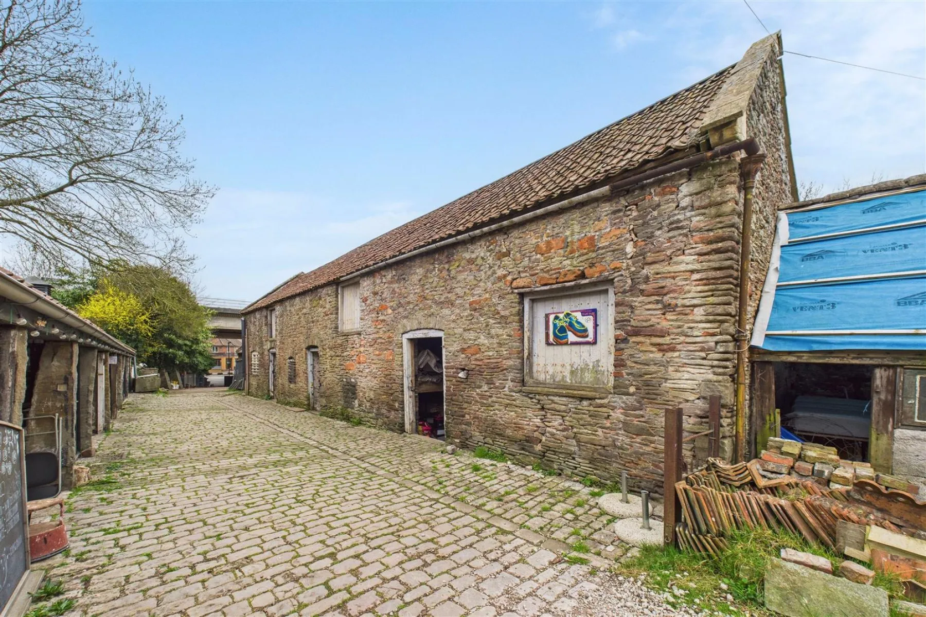 BARN WITH PLANNING | STAPLETON BS16, 2 bedroom, House - Terraced - 34035603
