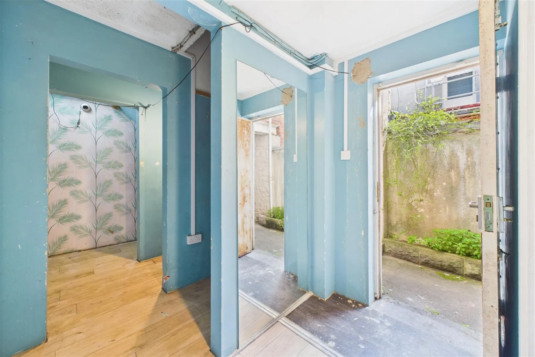 MIXED USE | 2 FLATS | WSM, 2 bedroom, Flat - 34068371
