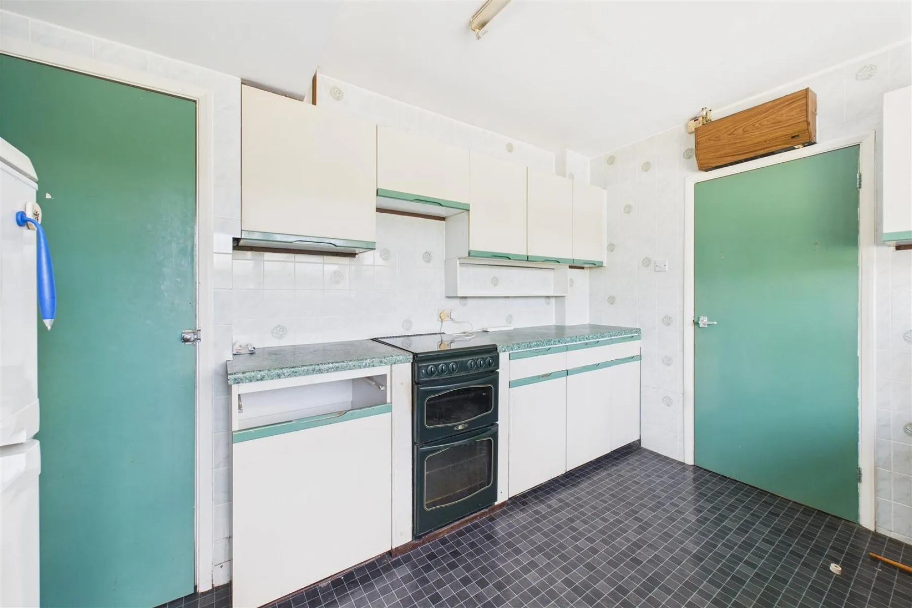 HOUSE FOR UPDATING | NAILSEA, 3 bedroom, House - Semi-Detached - 34032311