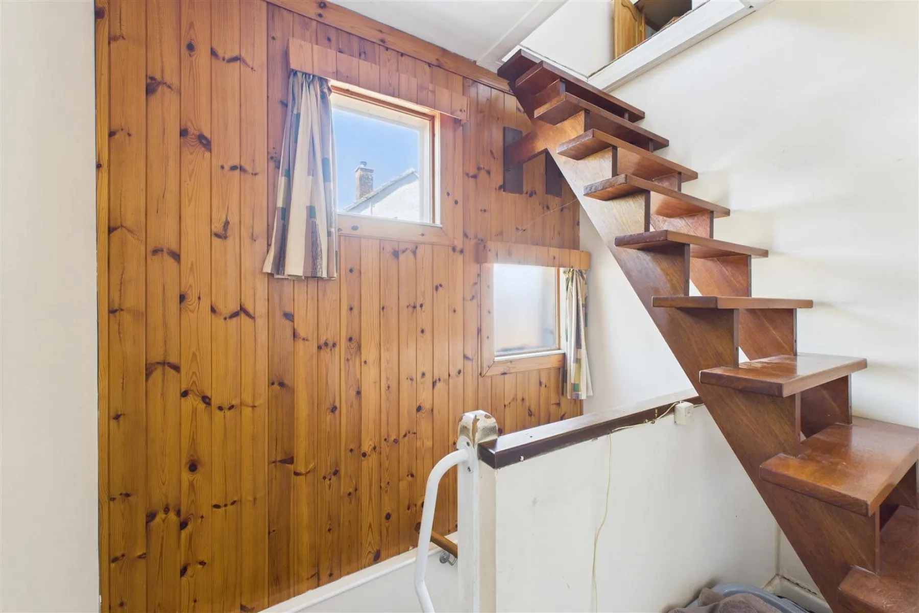 HOUSE FOR UPDATING | NAILSEA, 3 bedroom, House - Semi-Detached - 34032311