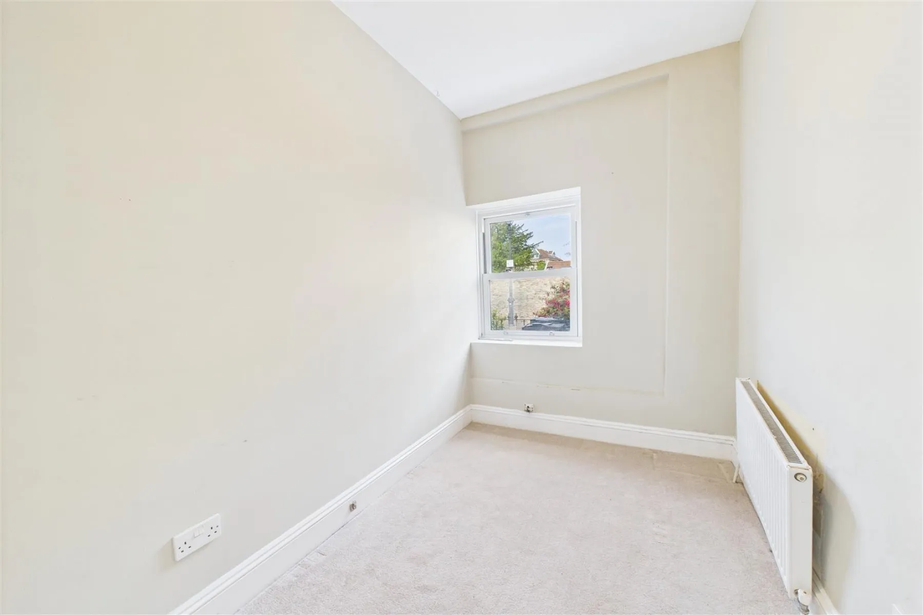 GARDEN MAISONETTE | REDLAND, 3 bedroom, Flat - 34108664