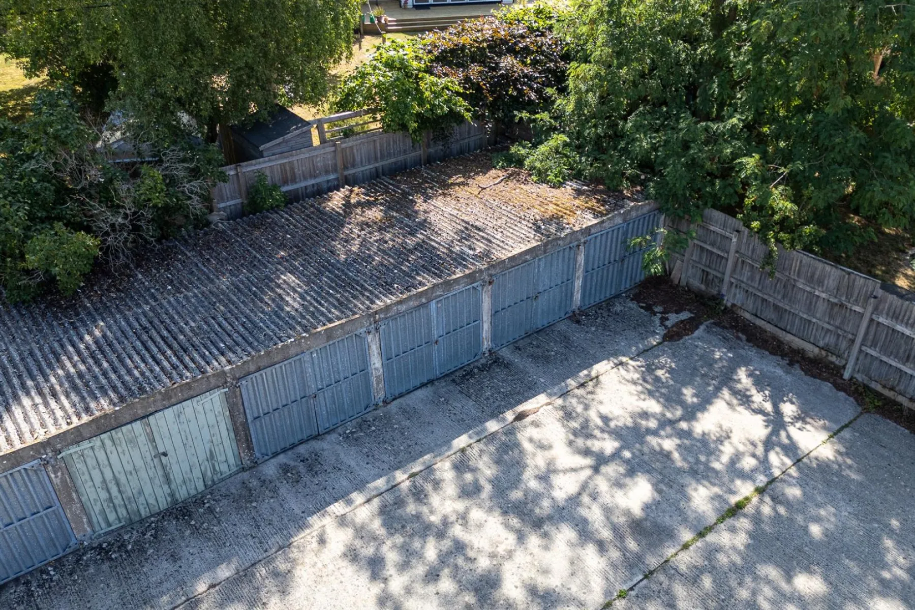 19 GARAGES | LARGE PLOT | CIRENCESTER, Land - Building Plot - 34068668