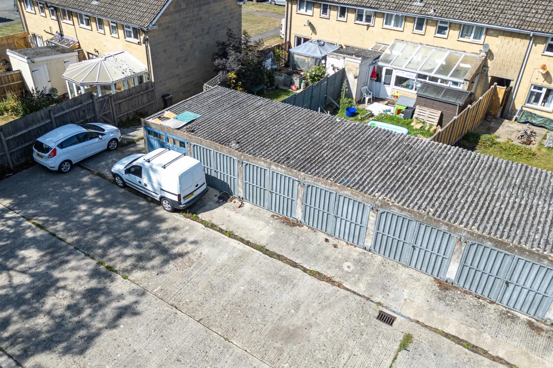 19 GARAGES | LARGE PLOT | CIRENCESTER, Land - Building Plot - 34068668
