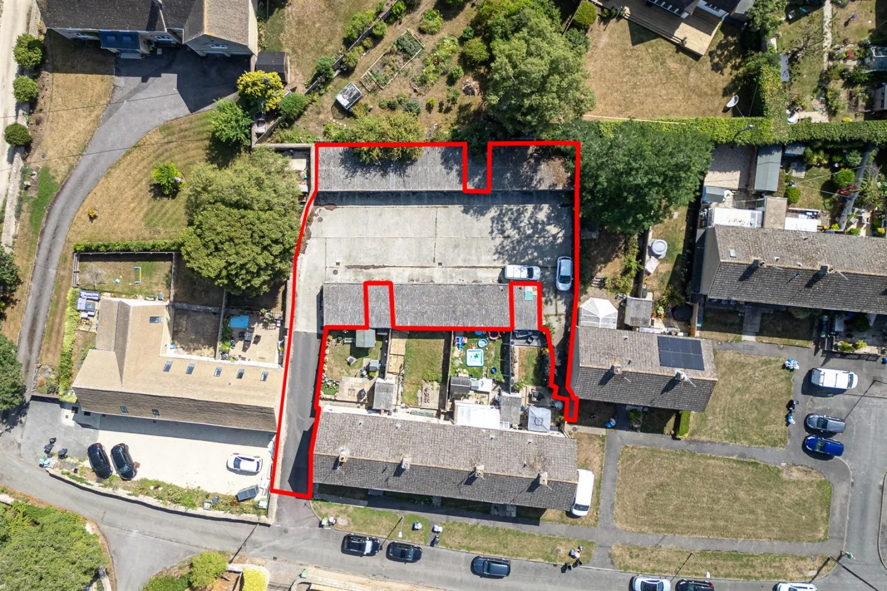 19 GARAGES | LARGE PLOT | CIRENCESTER, Land - Building Plot - 34068668