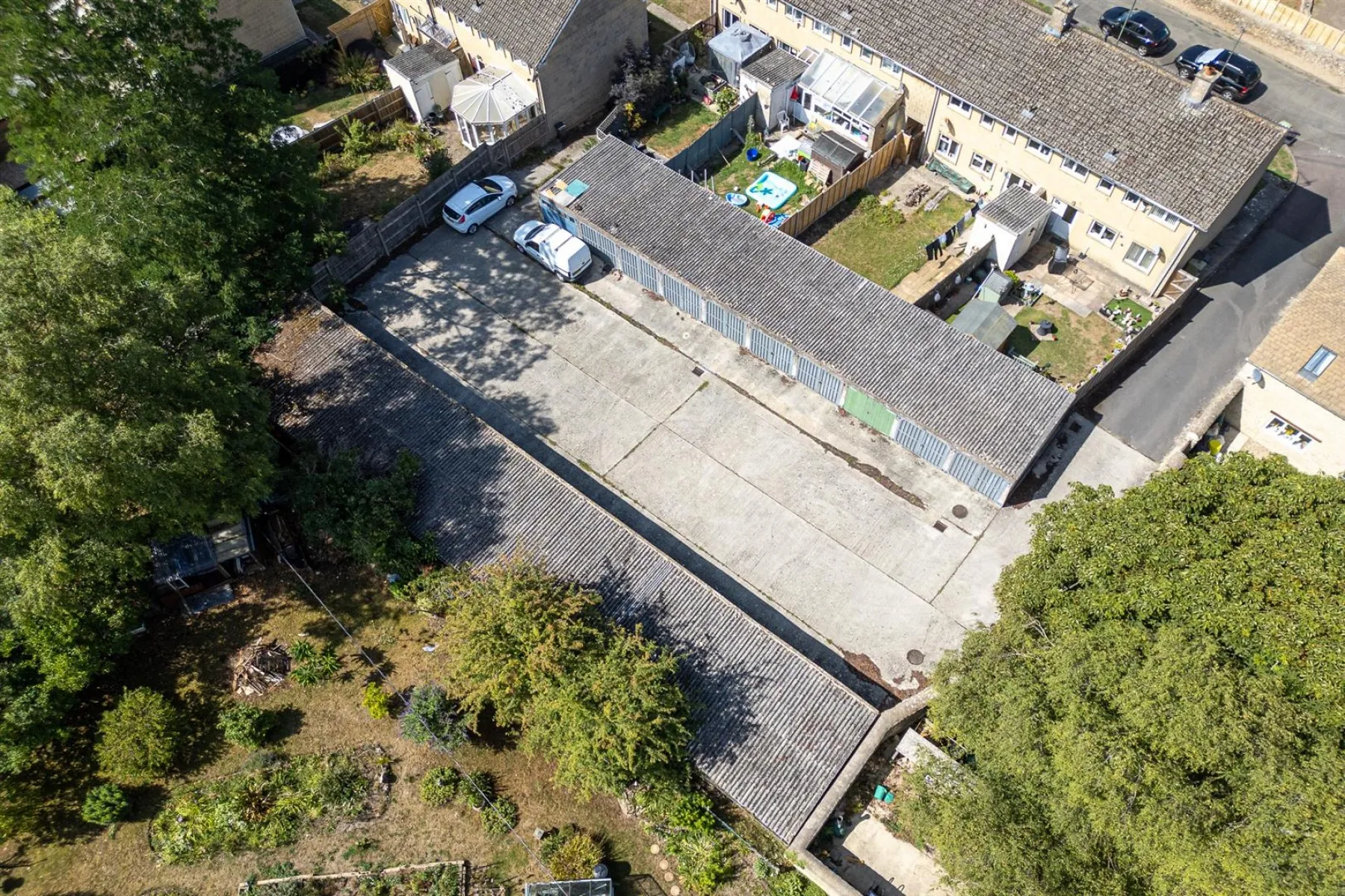 19 GARAGES | LARGE PLOT | CIRENCESTER, Land - Building Plot - 34068668