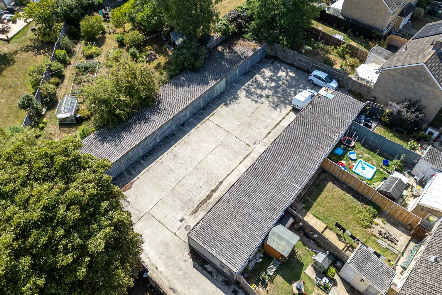 19 GARAGES | LARGE PLOT | CIRENCESTER, Land - Building Plot - 34068668