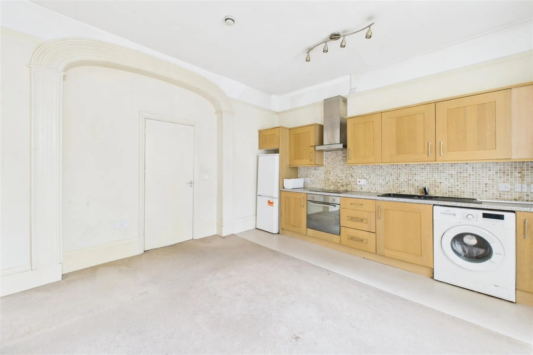 FREEHOLD BLOCK | 4 X FLATS | UPDATING | BS6, 4 bedroom, House - 34032281