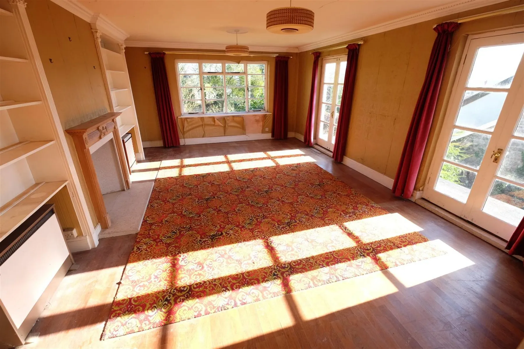 WRINGTON TOWNHOUSE - HUGE POTENTIAL, 4 bedroom, House - Detached - 27664243