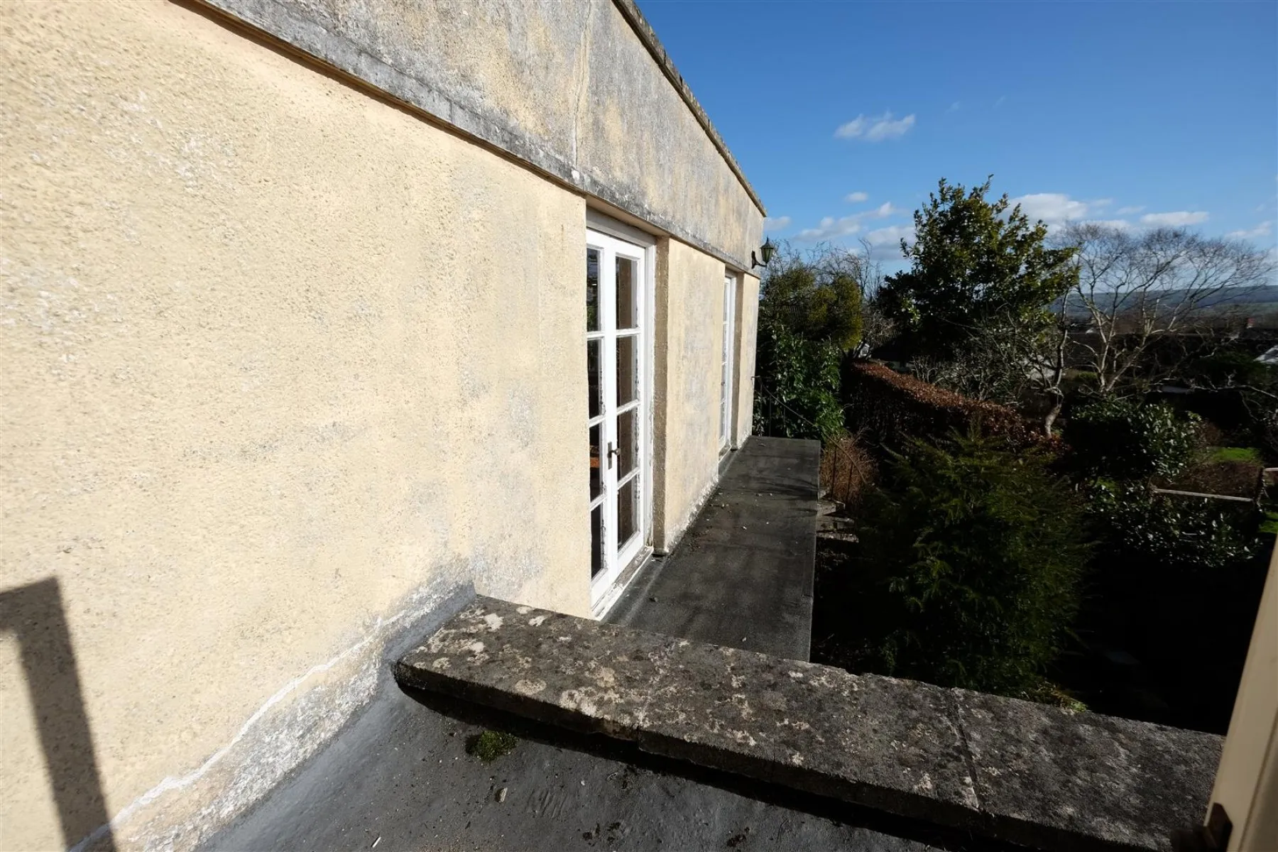 WRINGTON TOWNHOUSE - HUGE POTENTIAL, 4 bedroom, House - Detached - 27664243