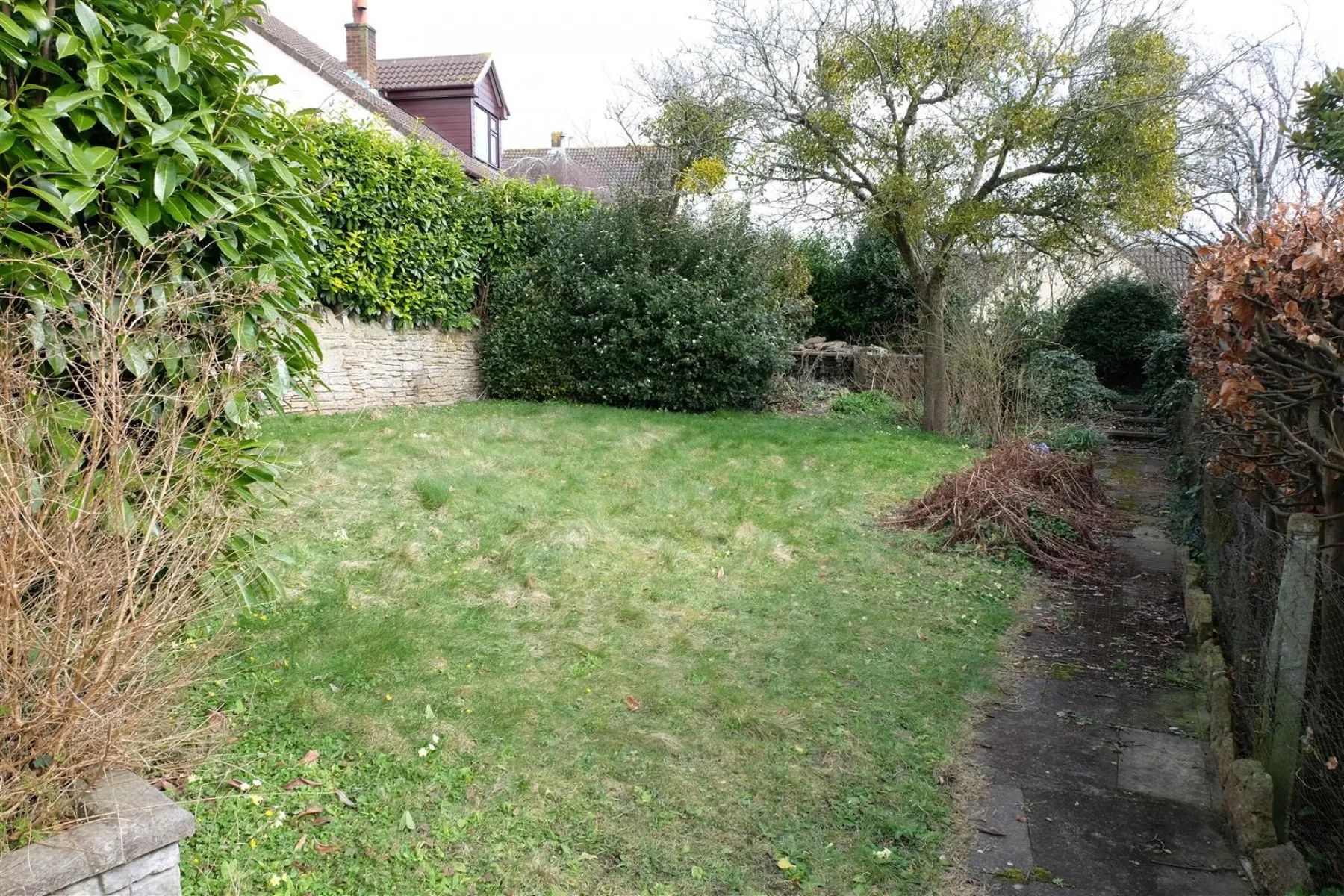 WRINGTON TOWNHOUSE - HUGE POTENTIAL, 4 bedroom, House - Detached - 27664243