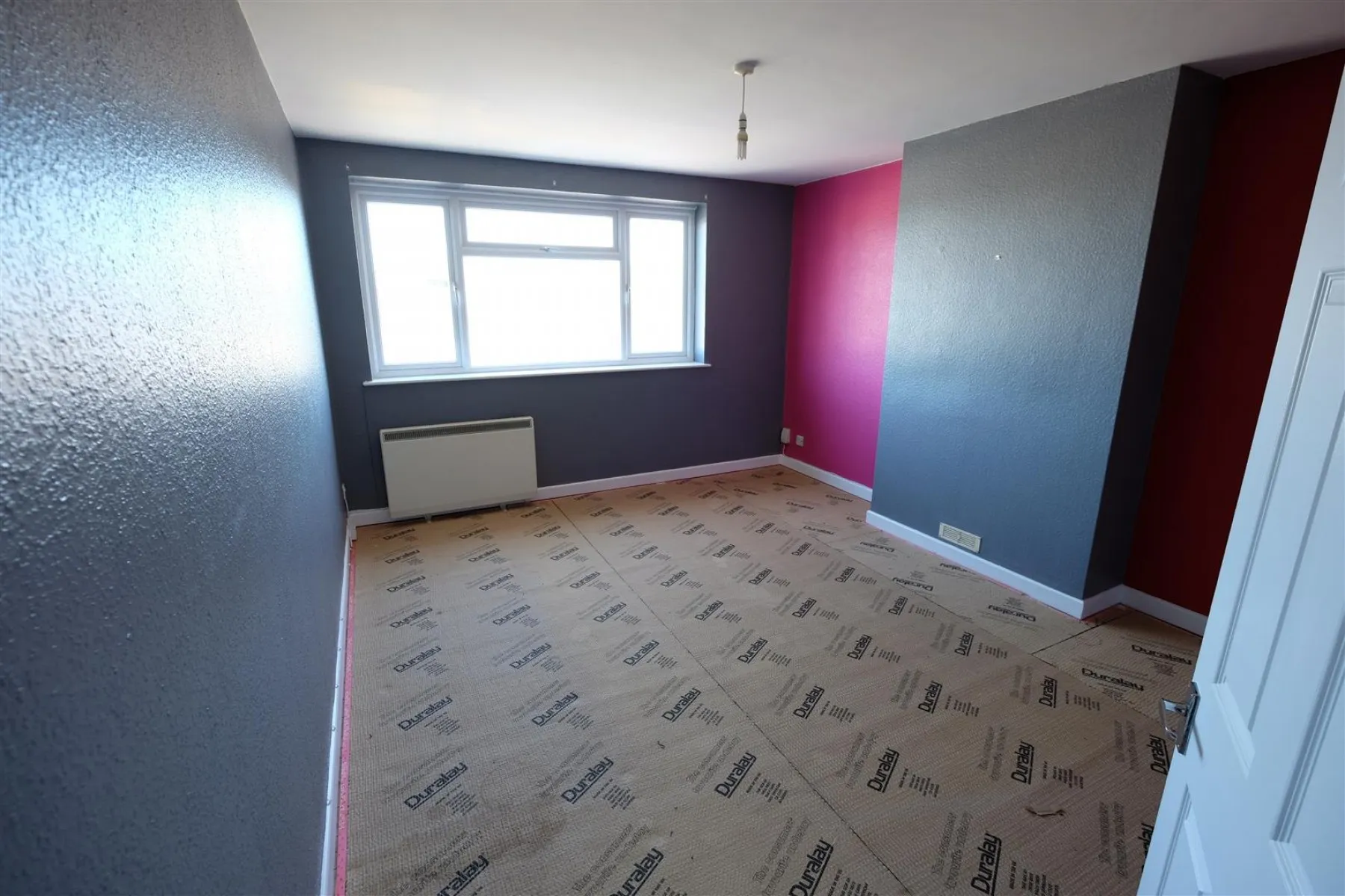 RETAIL UNIT + FLAT + GARAGES, 2 bedroom, Commercial - 27931760