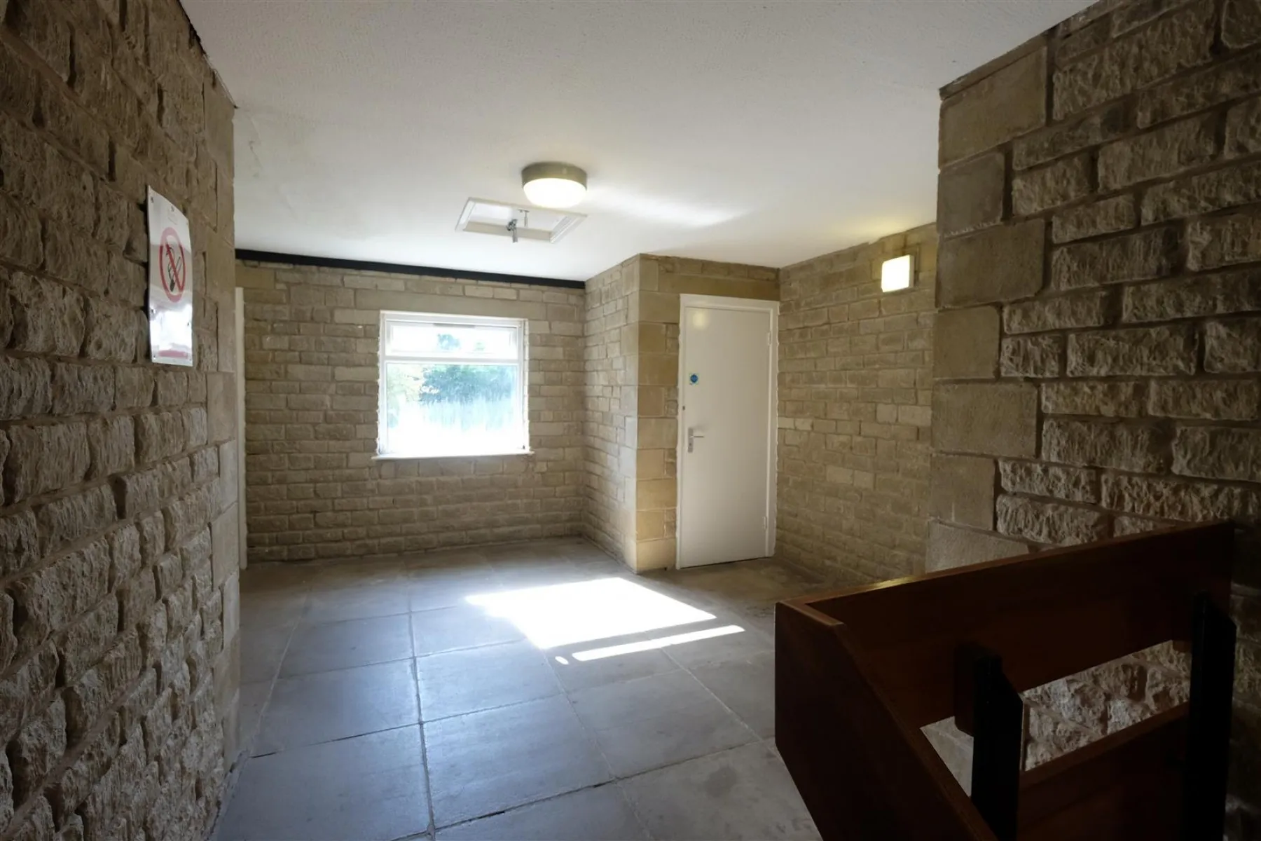 FLAT - REDUCED PRICE FOR AUCTION, 2 bedroom, Flat - 28268901