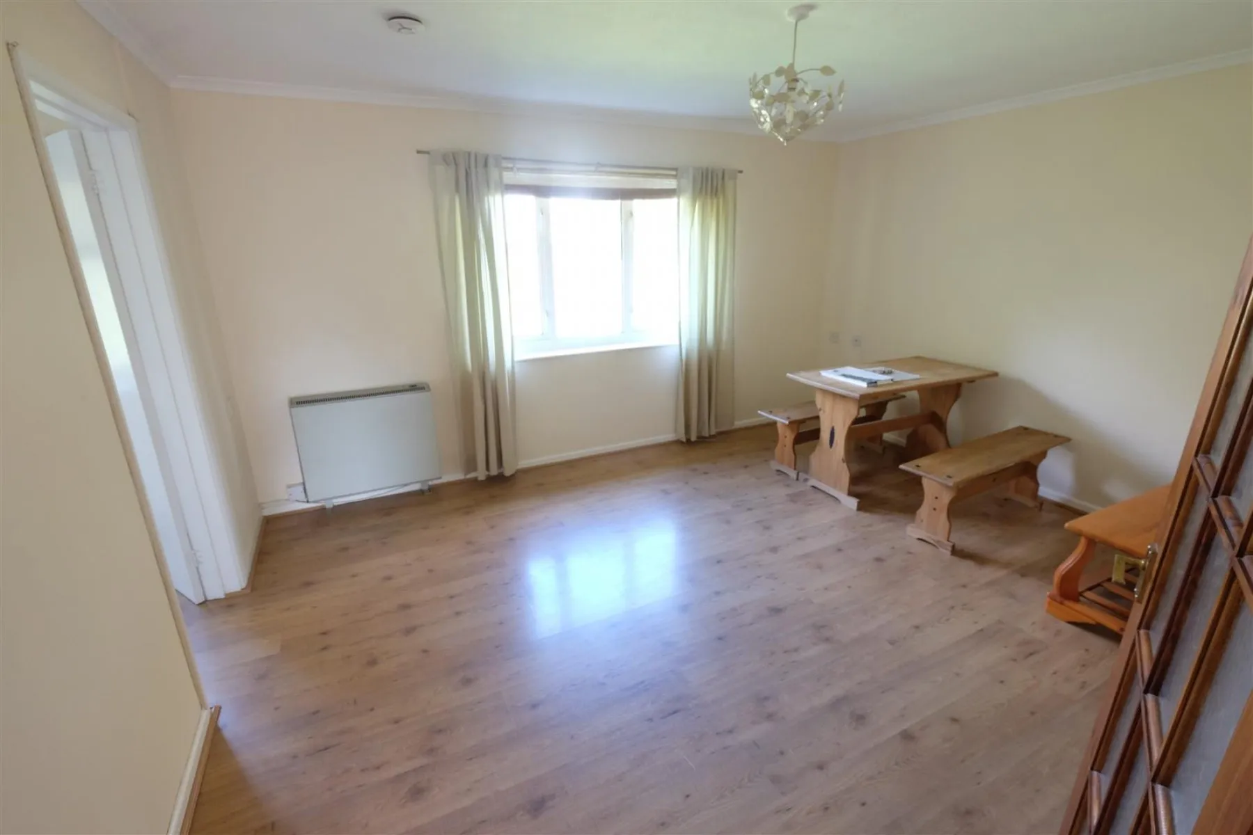 FLAT - REDUCED PRICE FOR AUCTION, 2 bedroom, Flat - 28268901