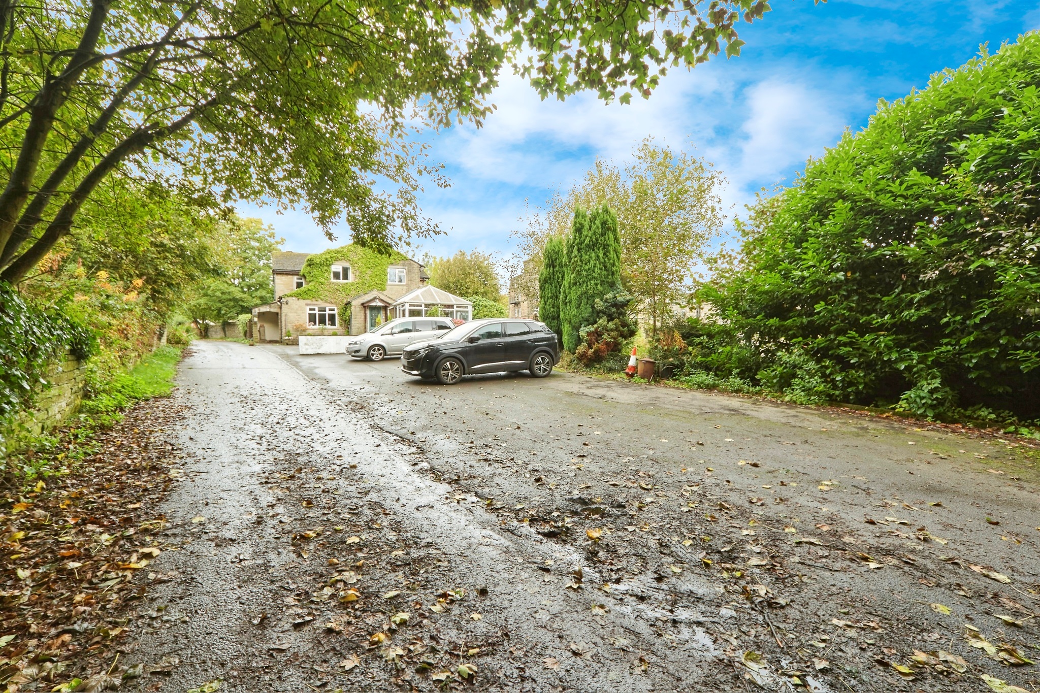 6 bed Detached