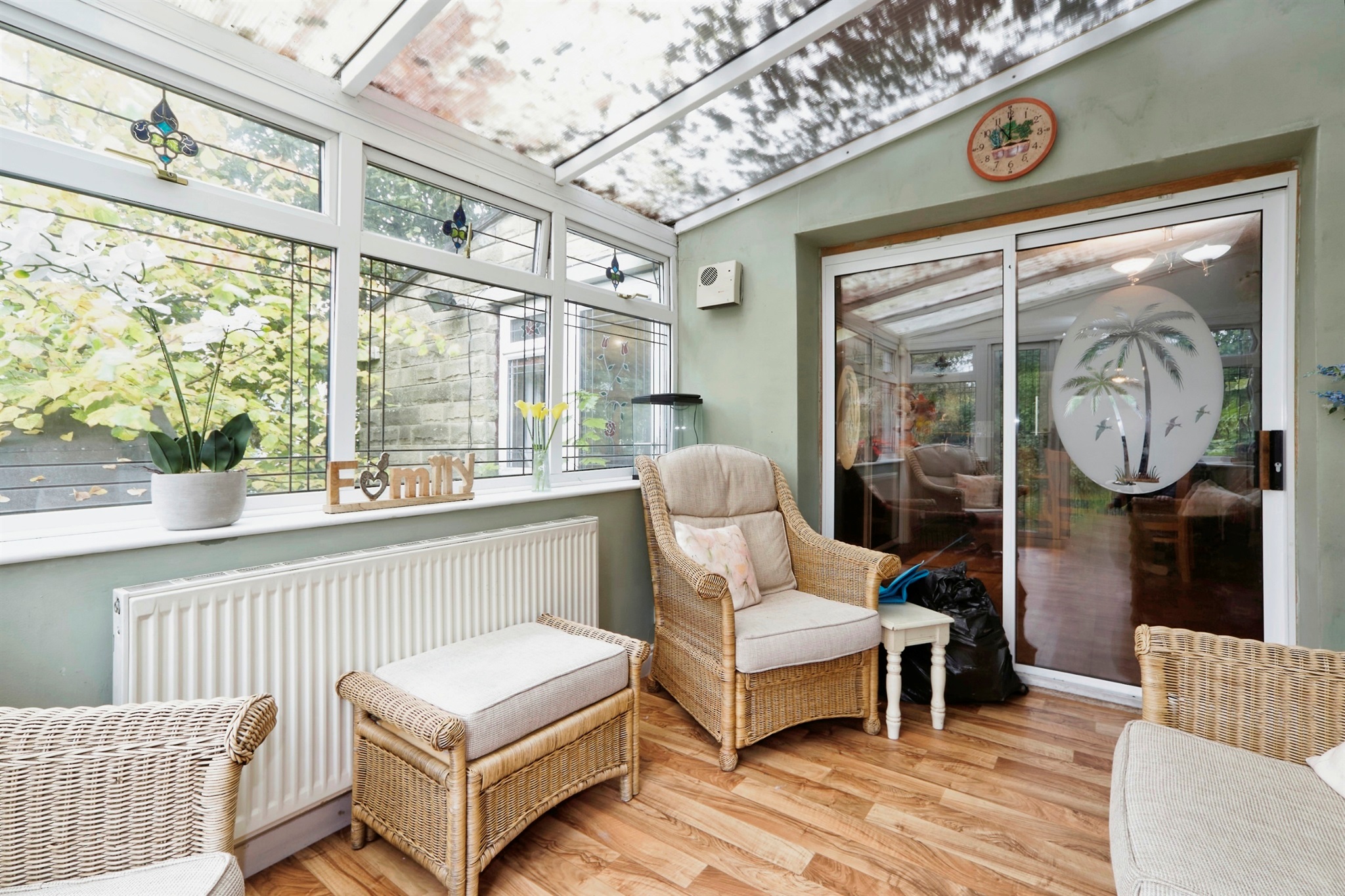 6 bed Detached