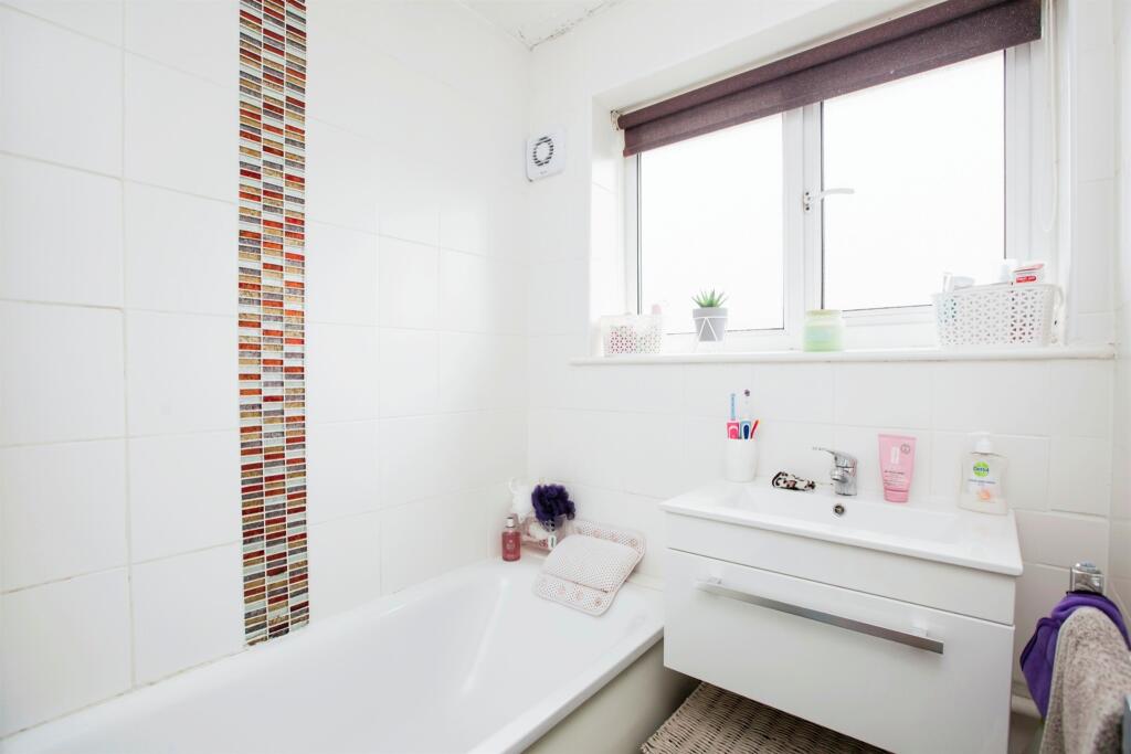 2 bed Terraced