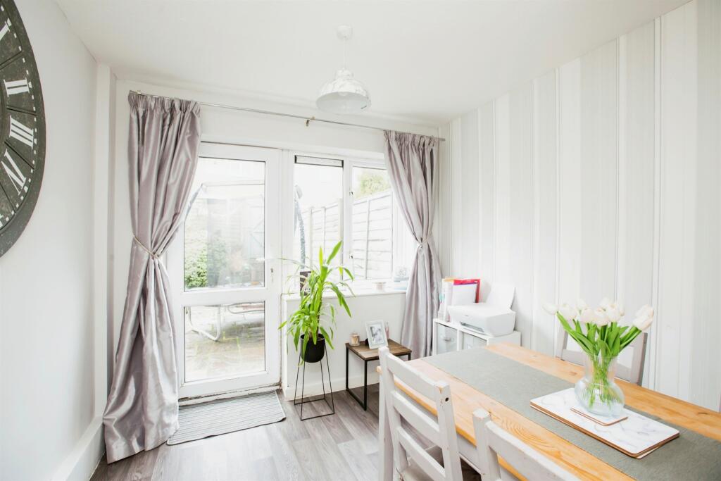2 bed Terraced