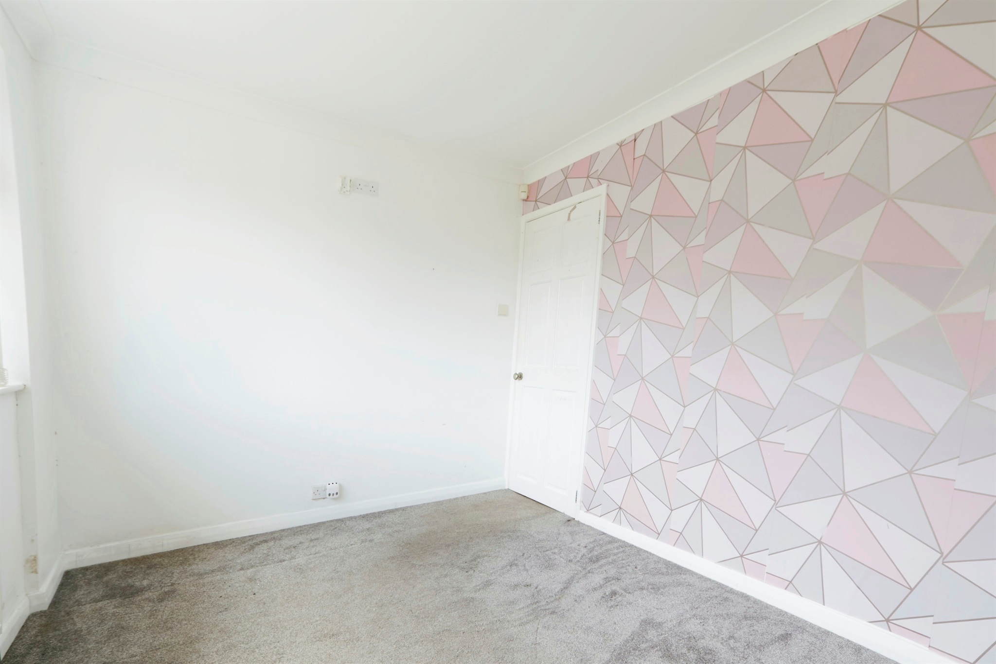 2 bed Semi-Detached Bungalow