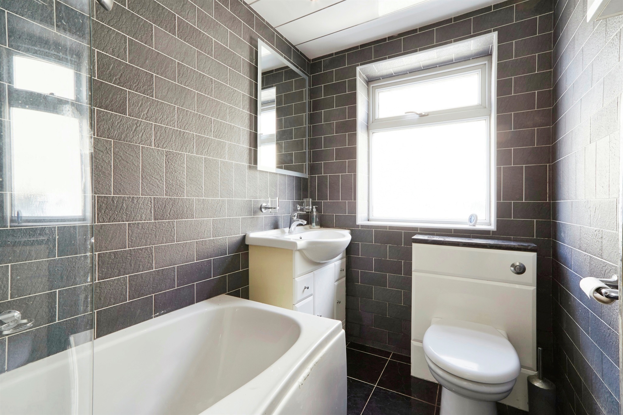 2 bed Semi-Detached Bungalow