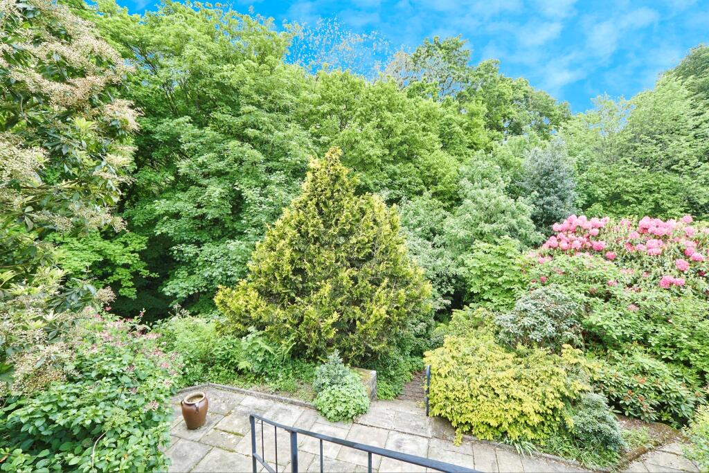 3 bed Semi-Detached Bungalow
