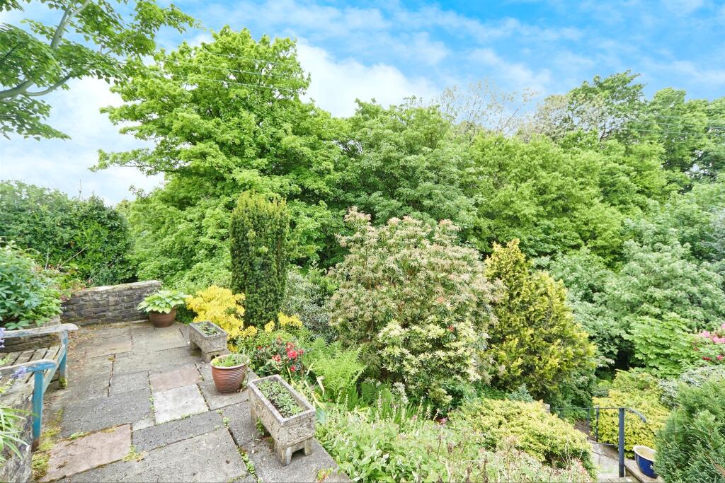 3 bed Semi-Detached Bungalow