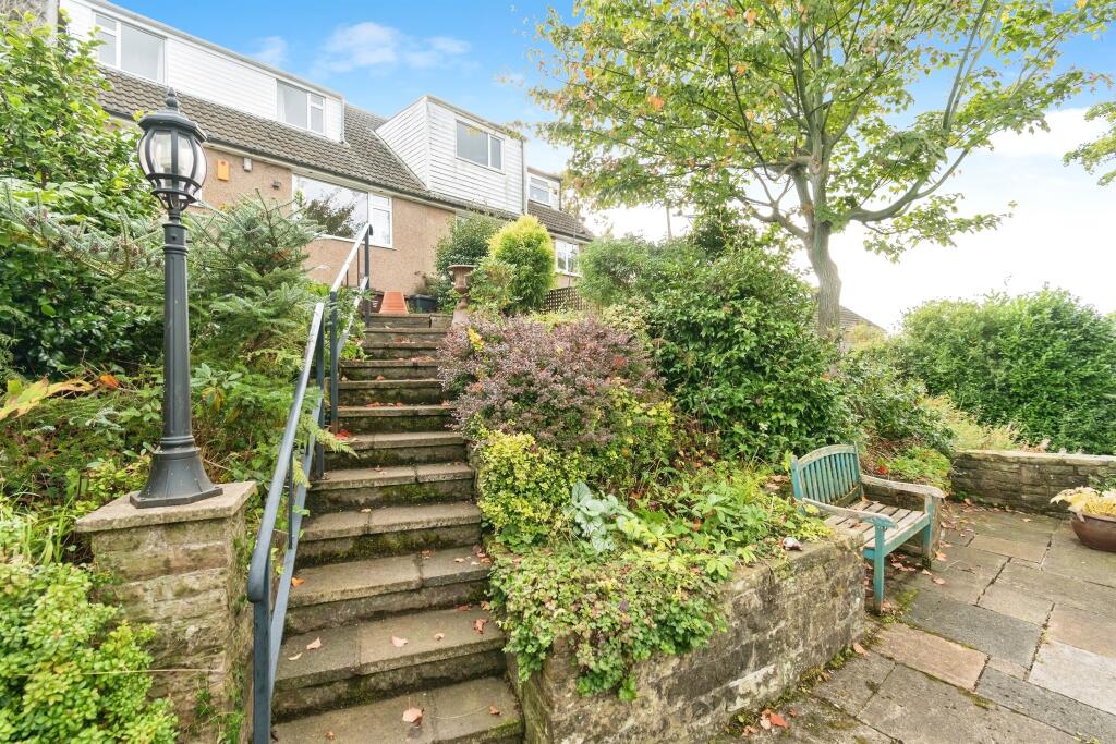 3 bed Semi-Detached Bungalow
