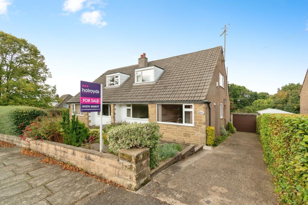 3 bed Semi-Detached Bungalow