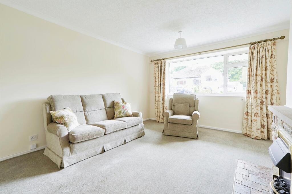 3 bed Semi-Detached Bungalow