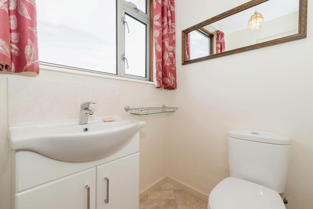 3 bed Semi-Detached Bungalow