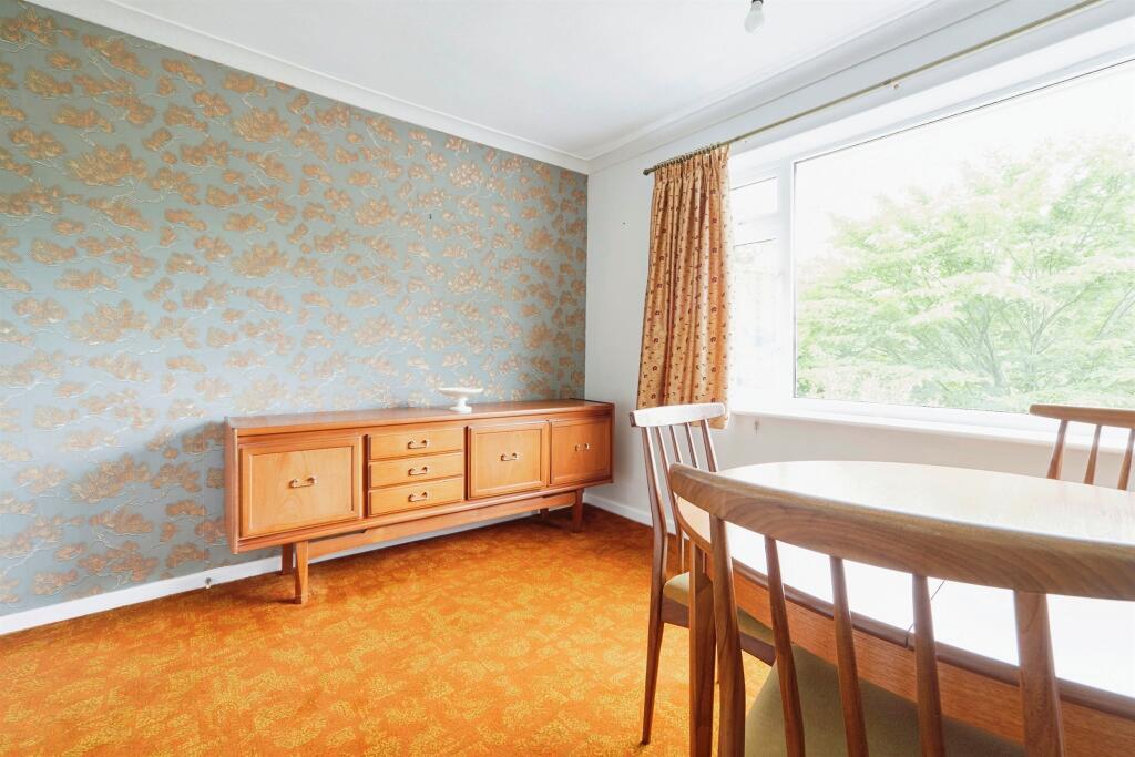 3 bed Semi-Detached Bungalow
