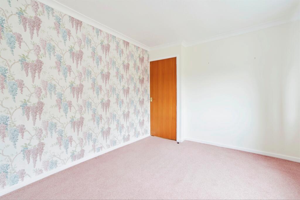 3 bed Semi-Detached Bungalow