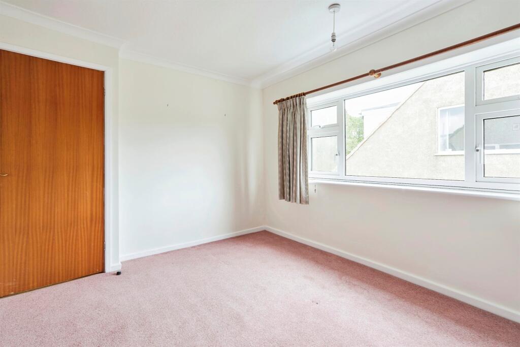 3 bed Semi-Detached Bungalow