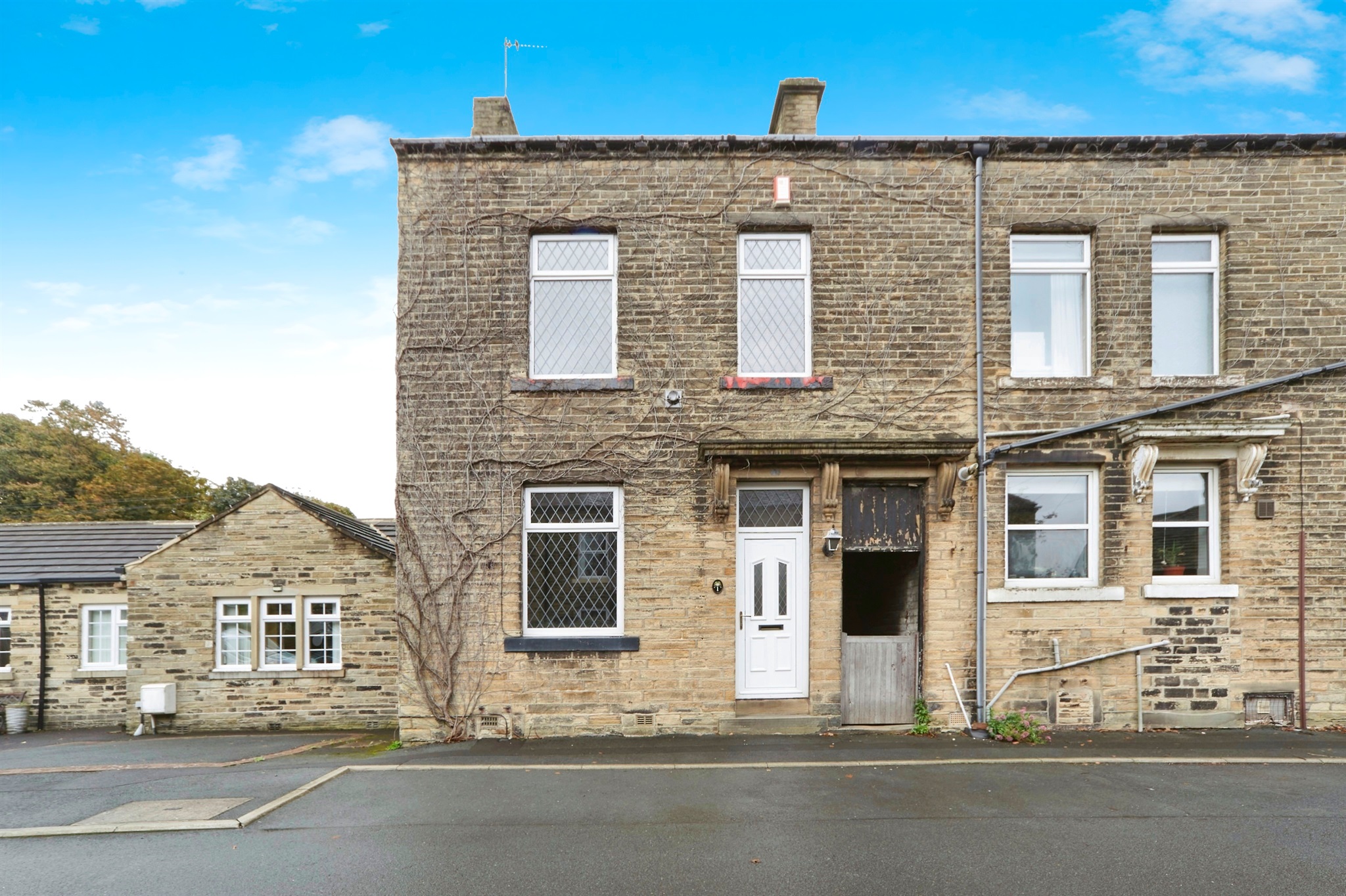 3 bed Terraced