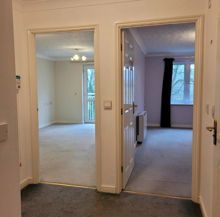 1 bed Ground Flat