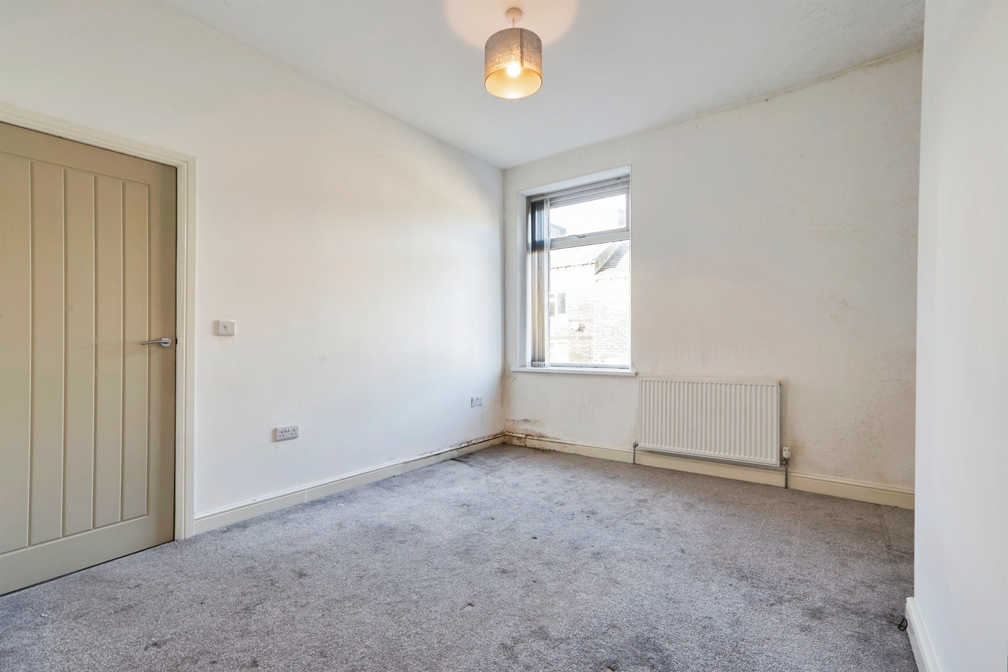 2 bed Terraced